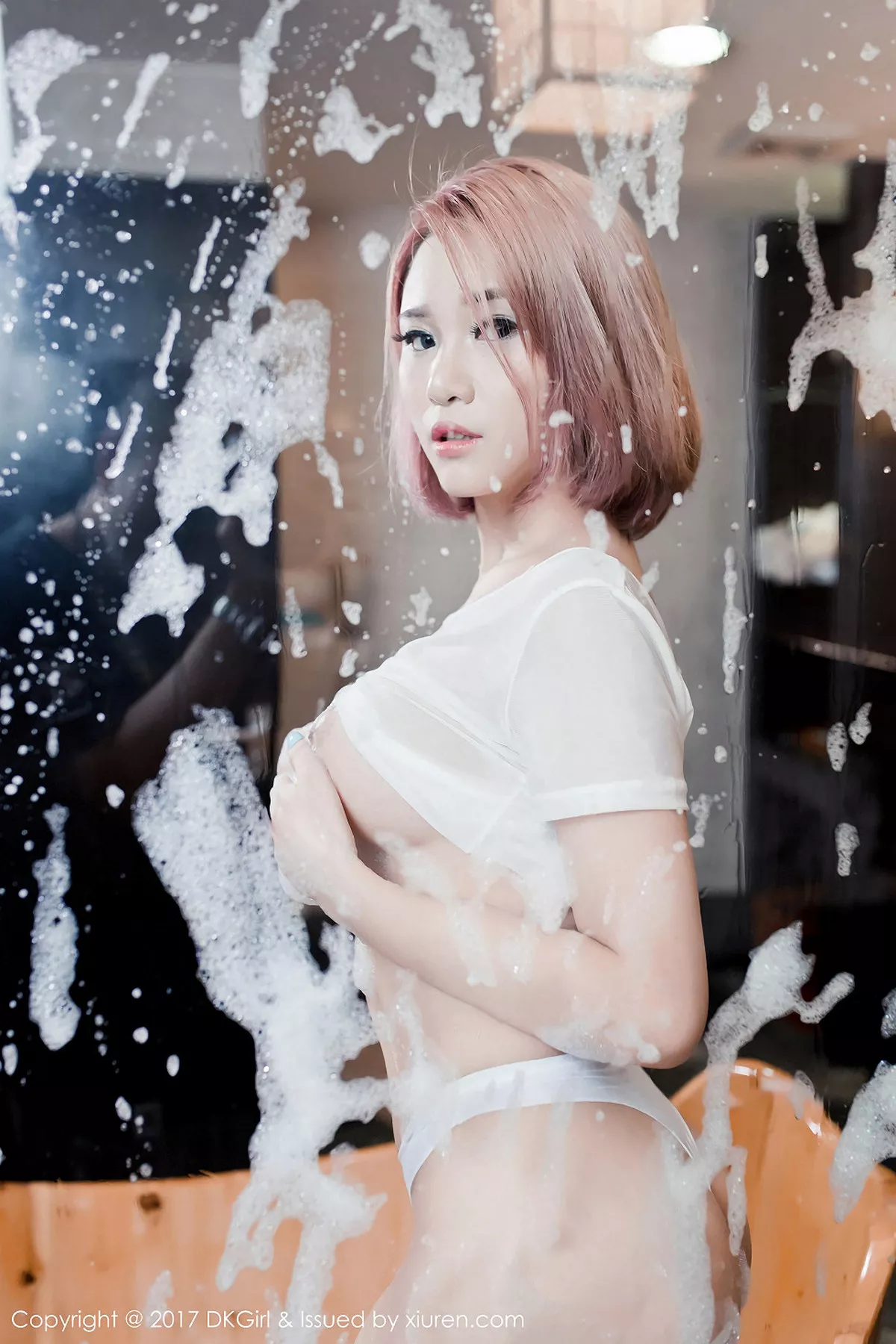 秀人集.com_[DKGirl御女郎]Vol.045_美女萌宝儿BoA居家木桶泡泡浴大尺度露豪乳致命诱惑写真55P