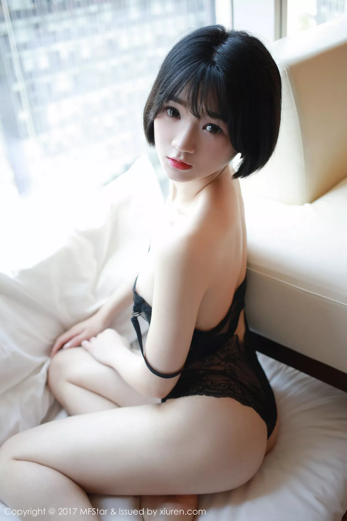 秀人集.com_[MFStar模范学院]Vol.110_嫩模悦爷妖精黑色蕾丝情趣内衣透视秀美乳诱惑写真52P