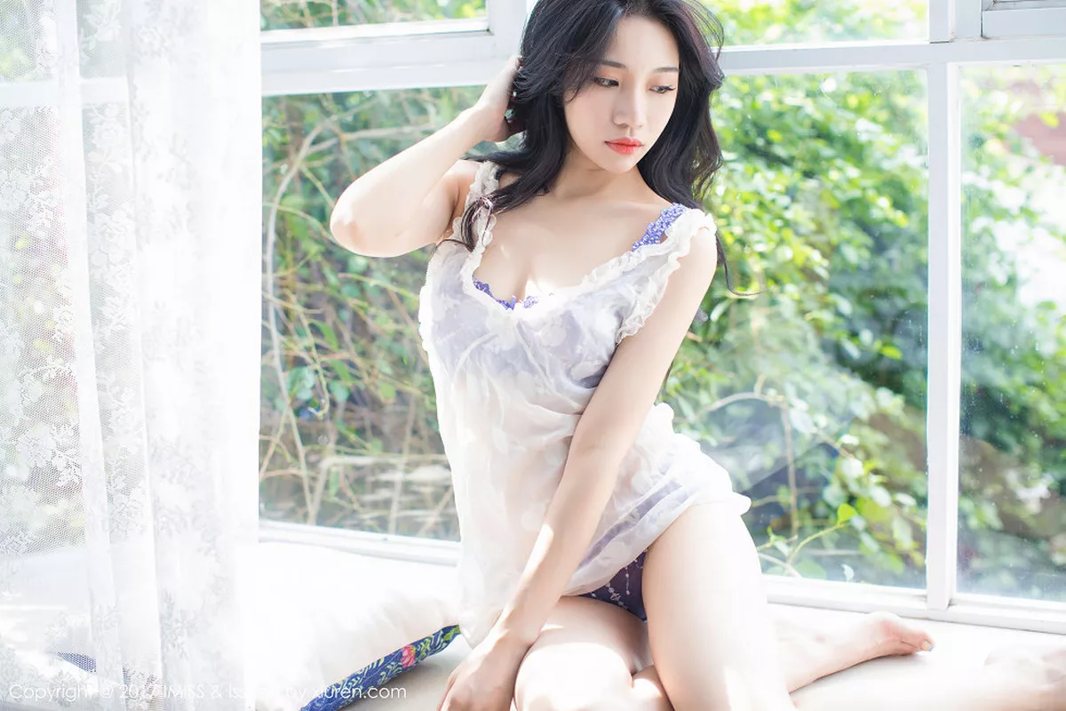 秀人集.com_[IMISS爱蜜社]Vol.187_嫩模小狐狸Sica黑色蕾丝情趣内衣缕空秀美乳极致诱惑写真35P