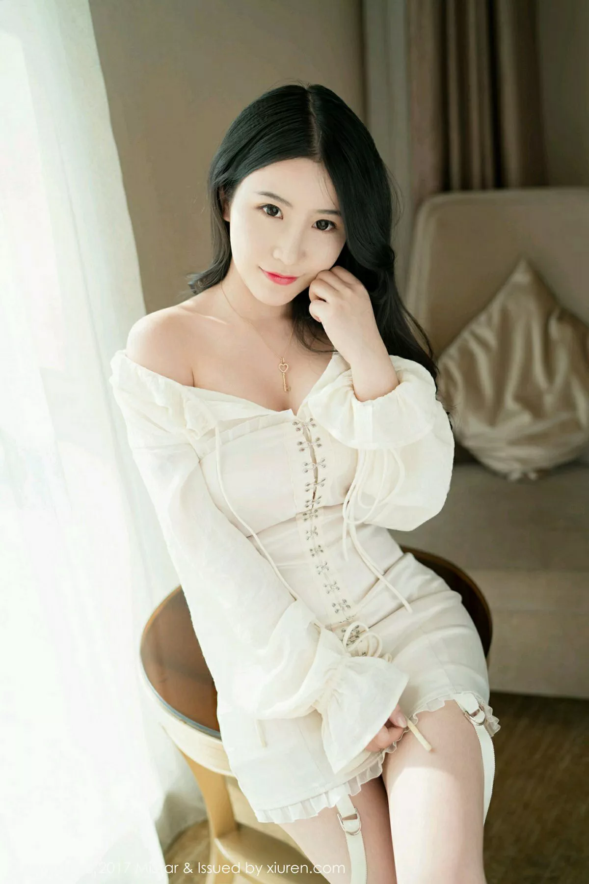 秀人集.com_[MiStar魅妍社]Vol.203_嫩模谢芷馨Sindy性感私房内衣半露酥胸撩人诱惑写真40P