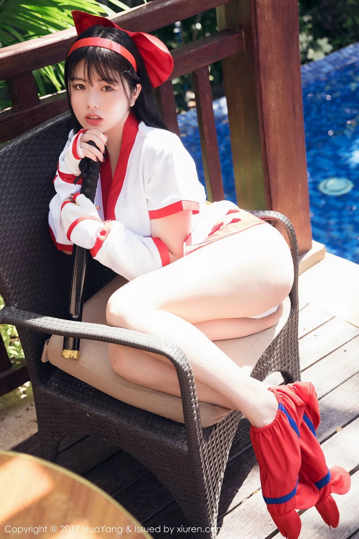 秀人集.com_[HuaYang花漾]Vol.018_女神娜露Selena三亚旅拍荣耀玩家最强福利泳池全裸诱惑写真40P