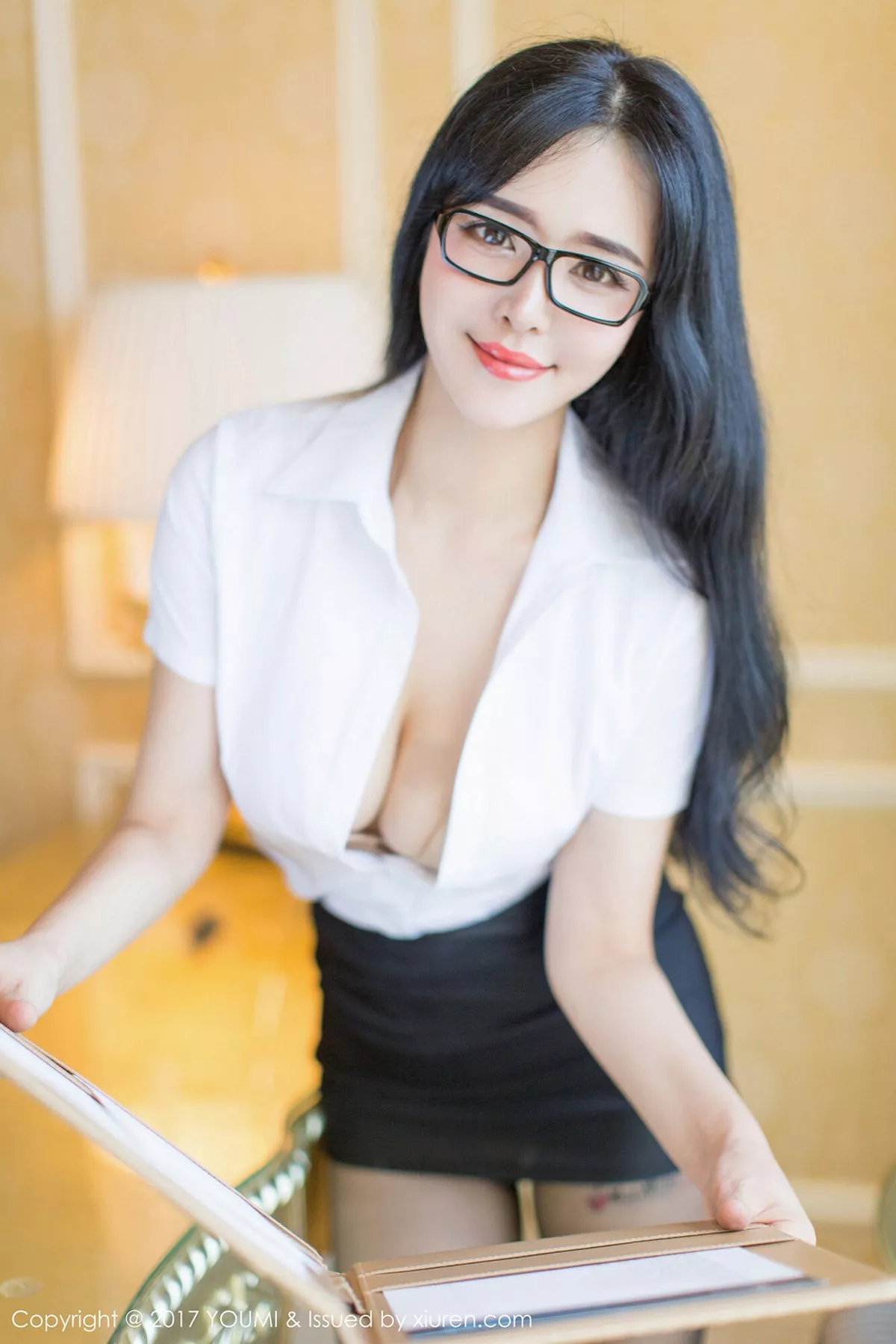 秀人集.com_[YouMi尤蜜荟]Vol.086_嫩模刘钰儿性感美女秘书黑丝眼镜OL+女警服极致诱惑写真44P