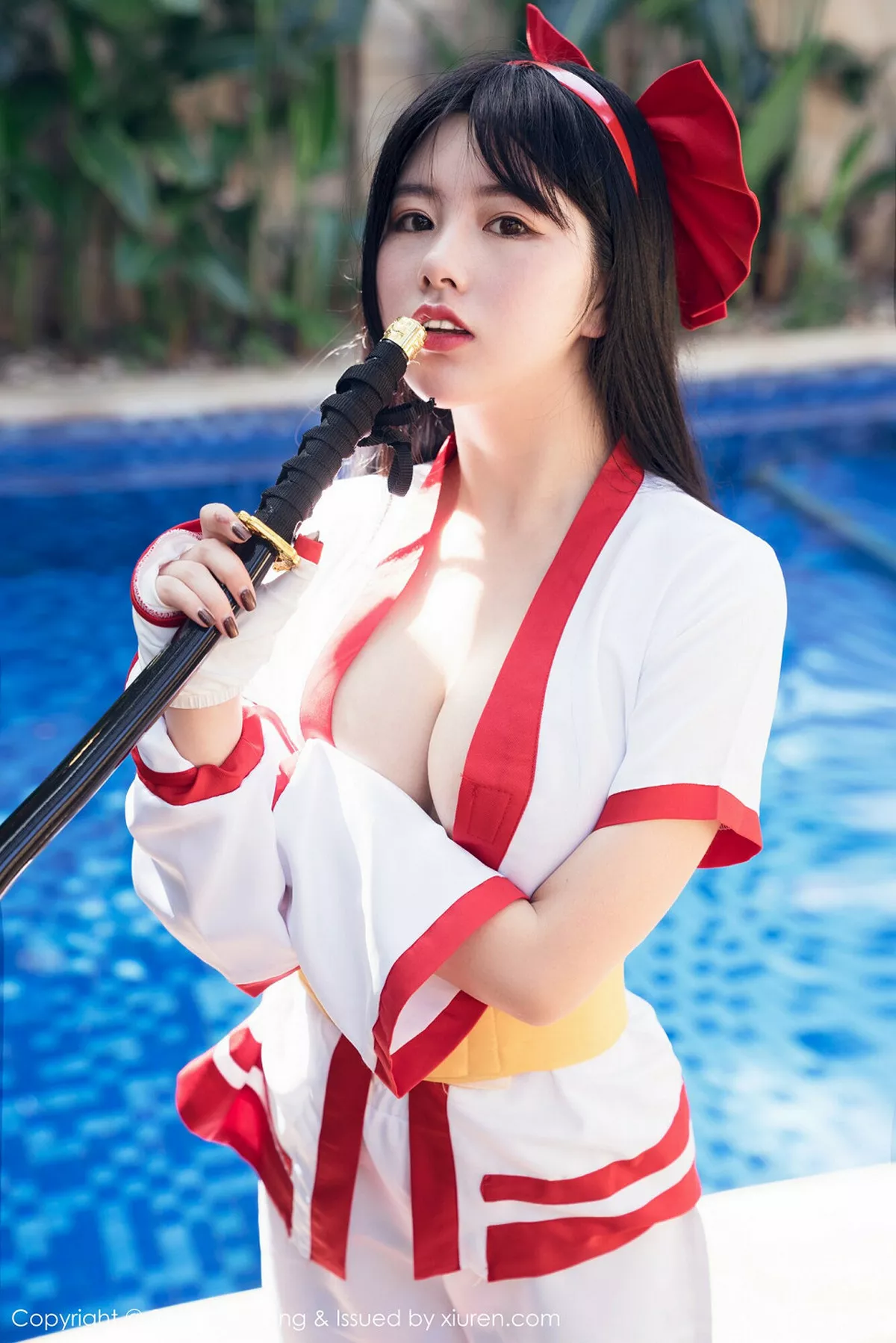 秀人集.com_[HuaYang花漾]Vol.018_女神娜露Selena三亚旅拍荣耀玩家最强福利泳池全裸诱惑写真40P