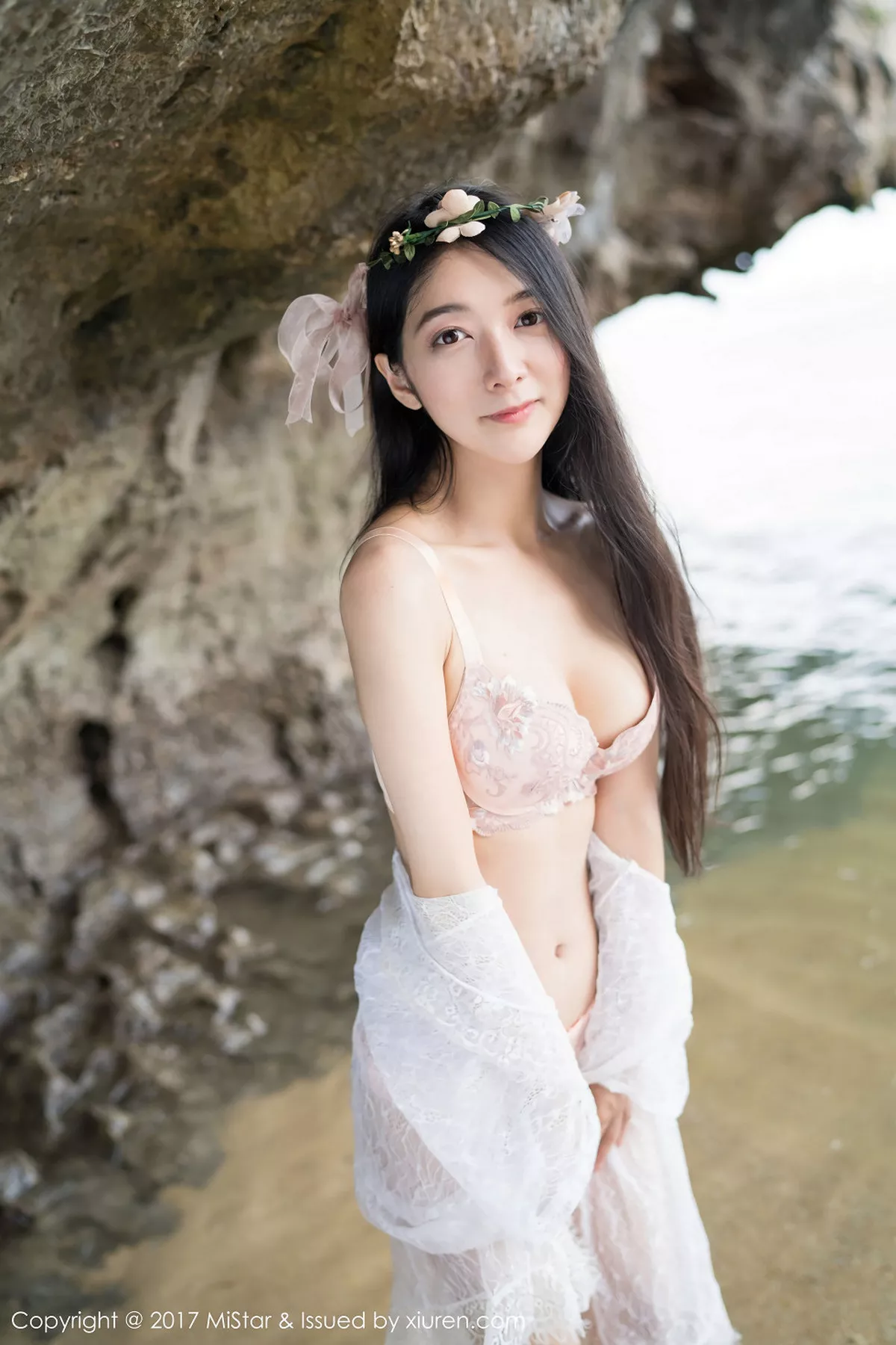 秀人集.com_[MiStar魅妍社]Vol.199_嫩模小热巴甲米旅拍性感兔女郎连体泳装秀完美身材写真41P