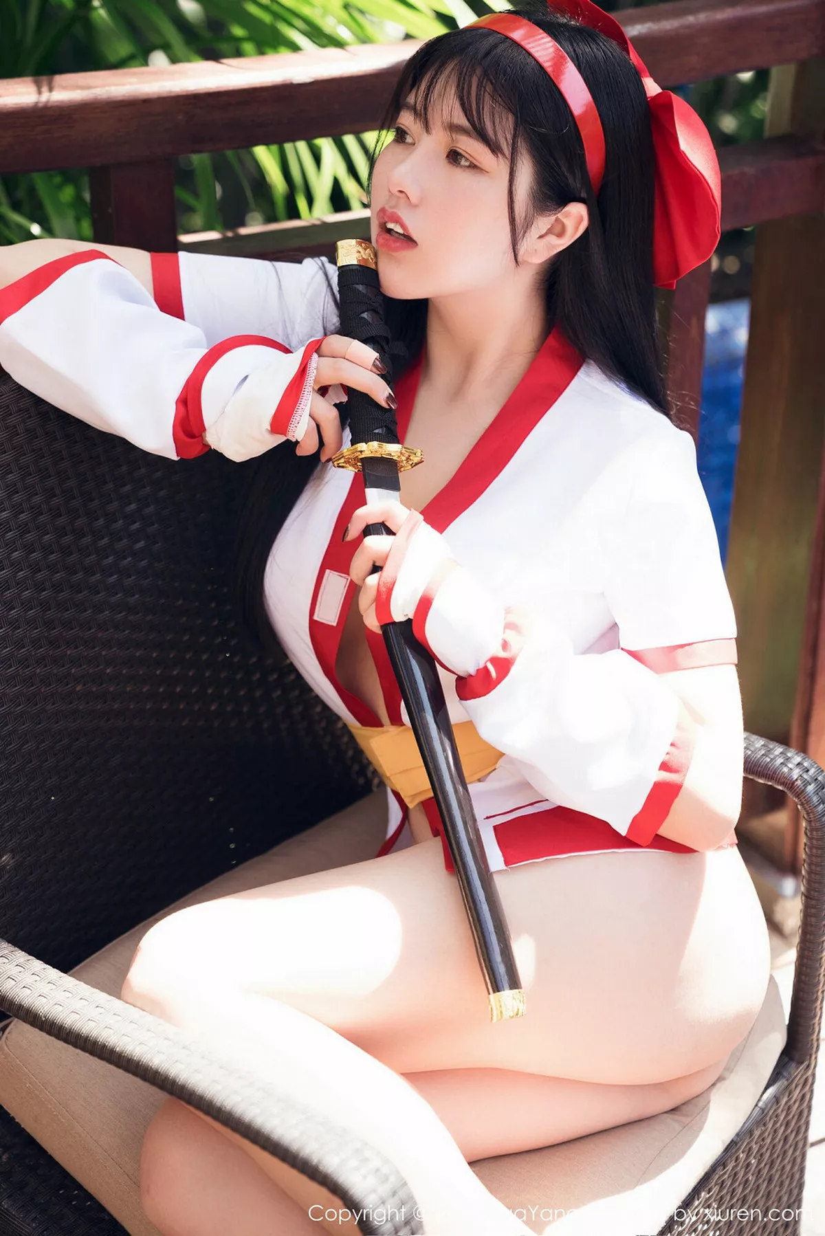秀人集.com_[HuaYang花漾]Vol.018_女神娜露Selena三亚旅拍荣耀玩家最强福利泳池全裸诱惑写真40P