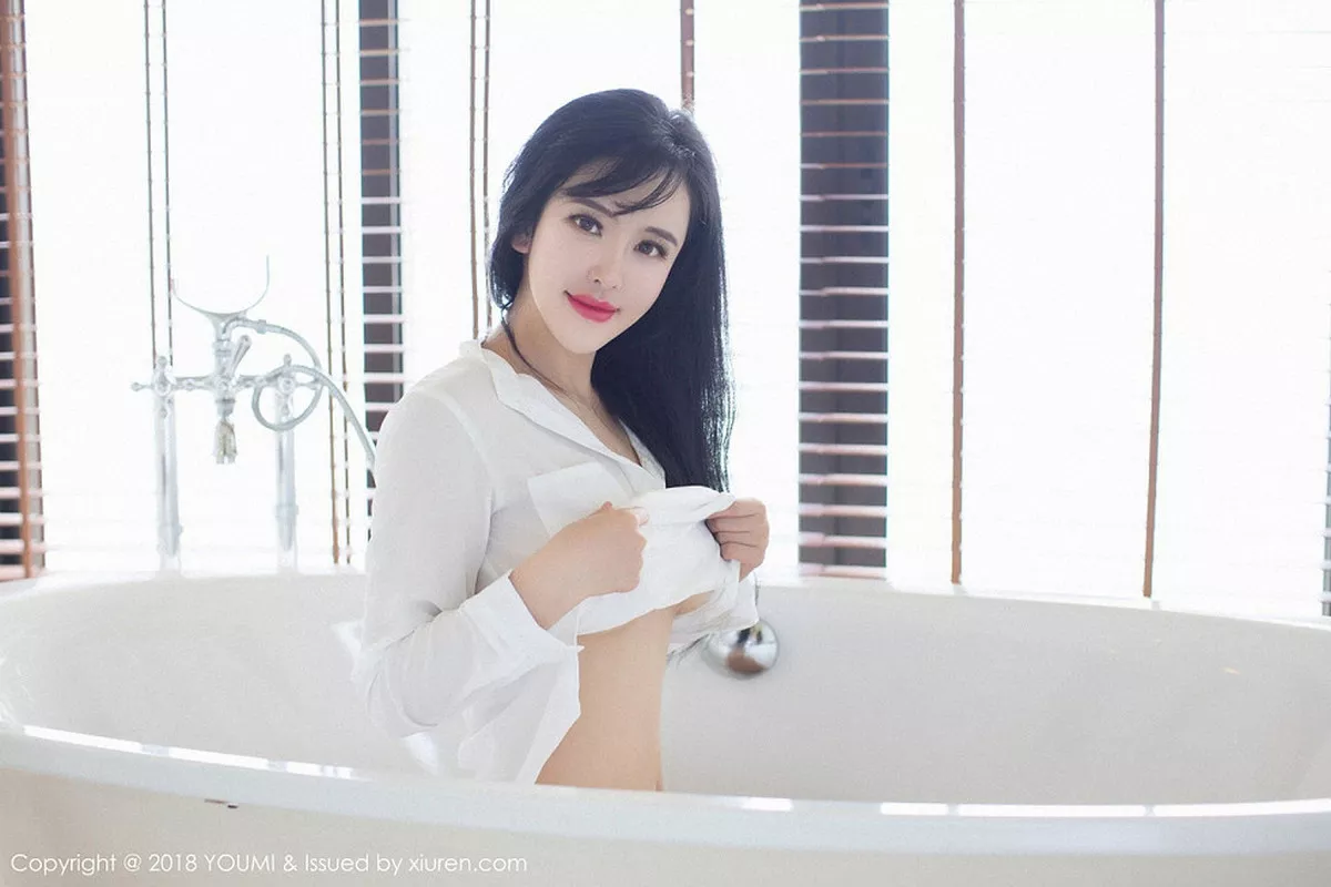 秀人集.com_[YouMi尤蜜荟]Vol.107_嫩模刘钰儿马尔代夫旅拍黑色情趣内衣+真空白衬衣诱惑写真46P