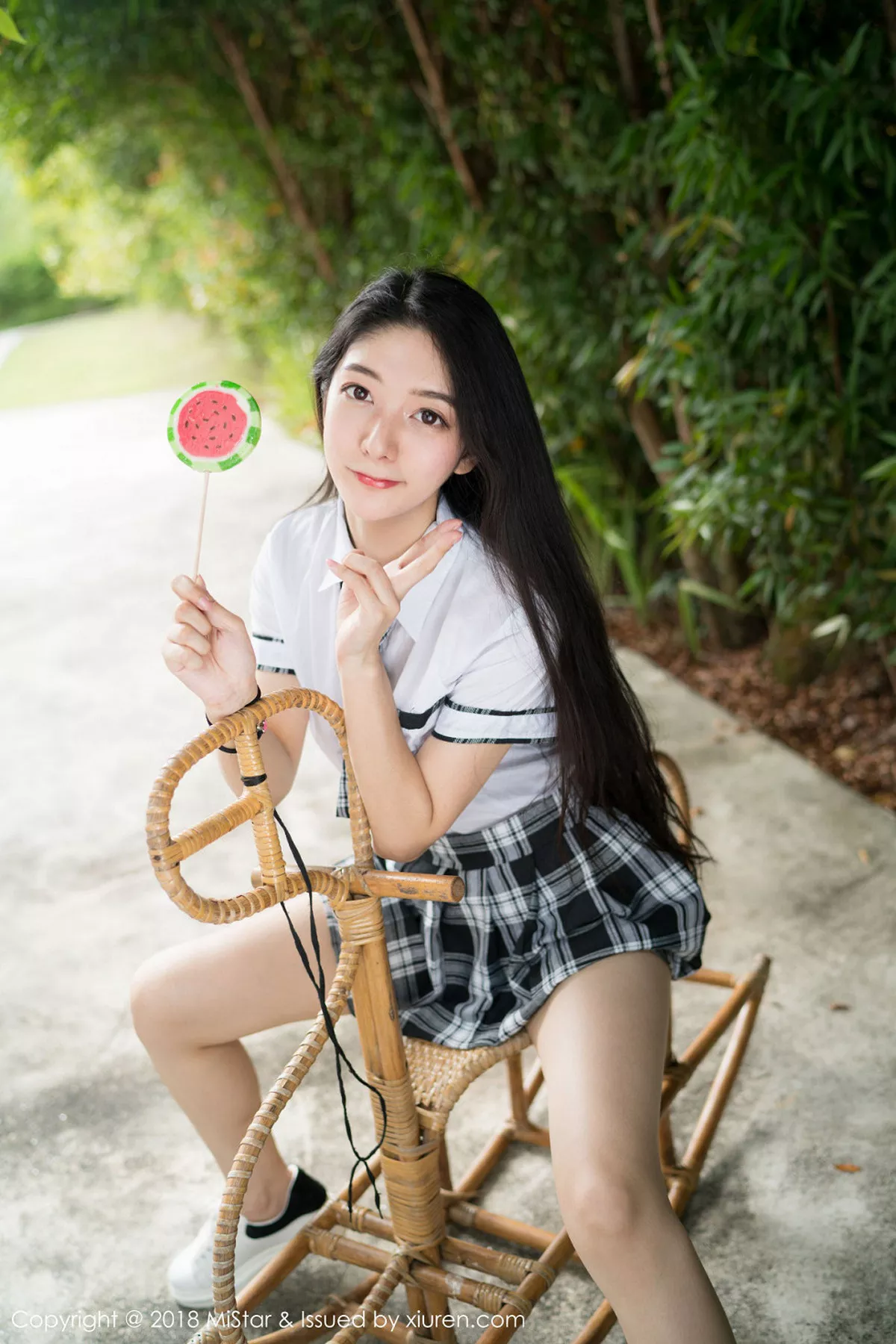 秀人集.com_[MiStar魅妍社]Vol.207_嫩模小热巴甲米旅拍沙滩上开胸毛衣+黑色蕾丝睡裙诱惑写真40P