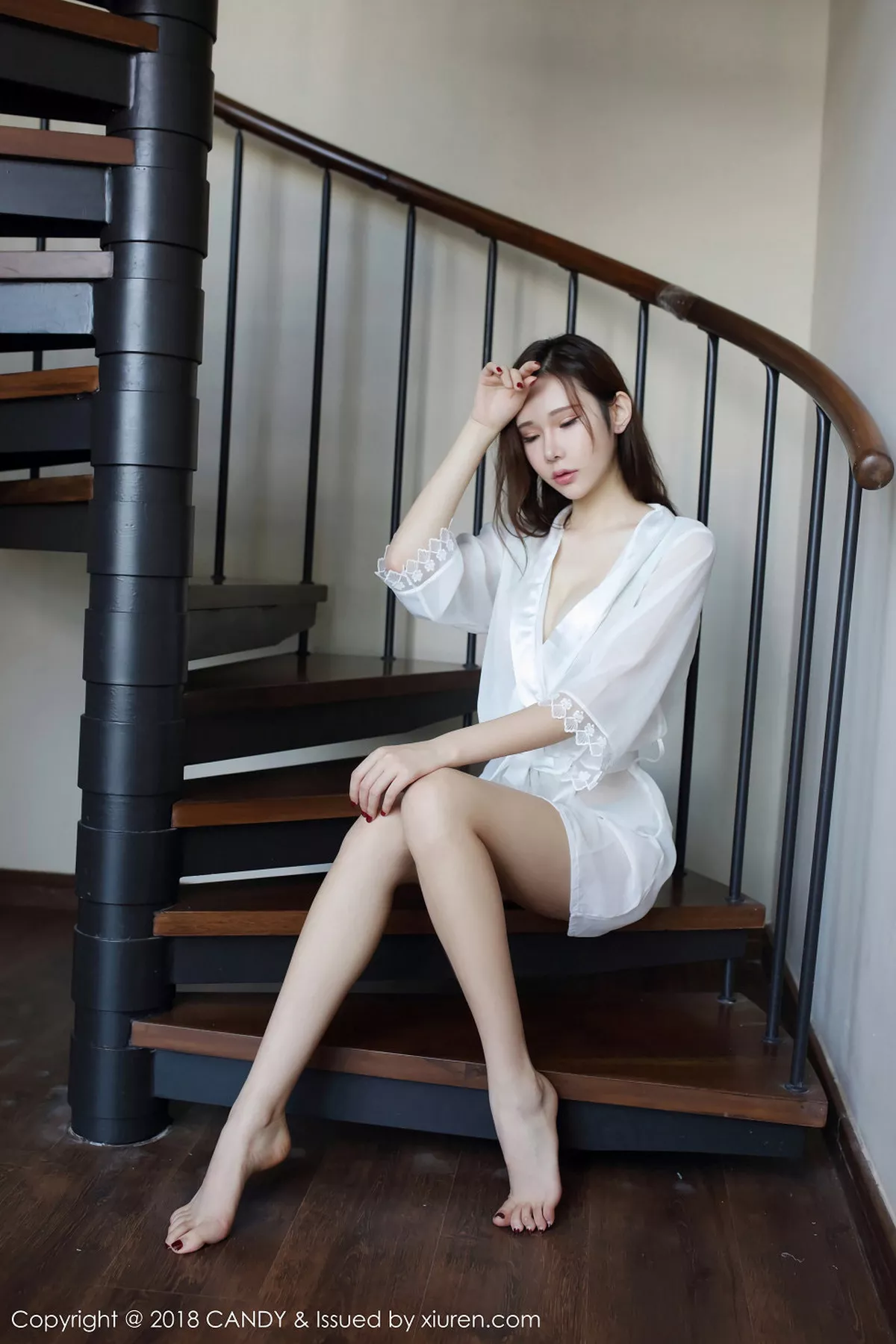 秀人集.com_[Candy糖果画报]Vol.049_女神萌琪琪Irene沙巴旅拍居家性感内衣秀完美身材写真51P