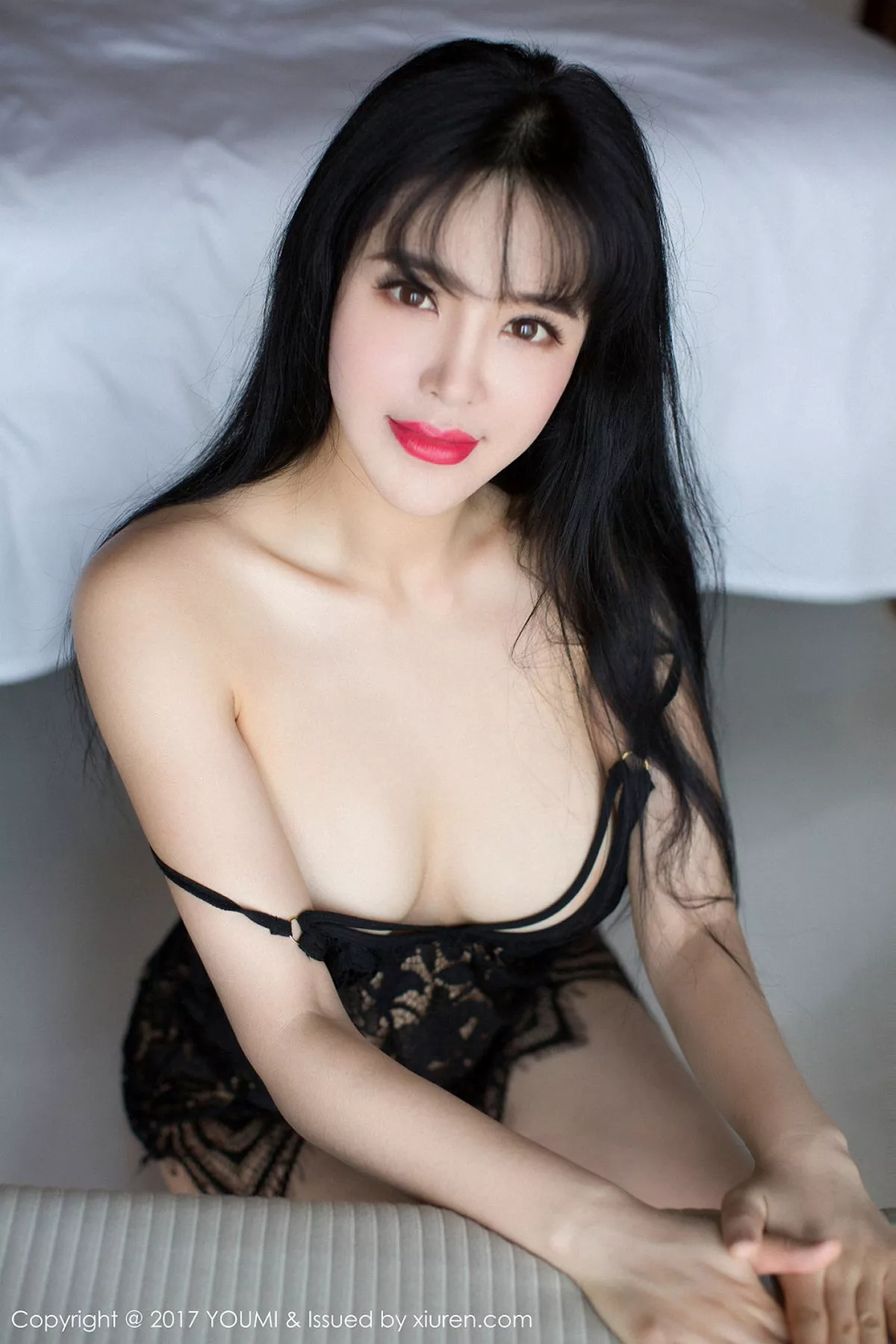 秀人集.com_[YouMi尤蜜荟]Vol.101_女神刘钰儿马尔代夫旅拍红色镂空内衣+黑色真空睡衣诱惑写真48P