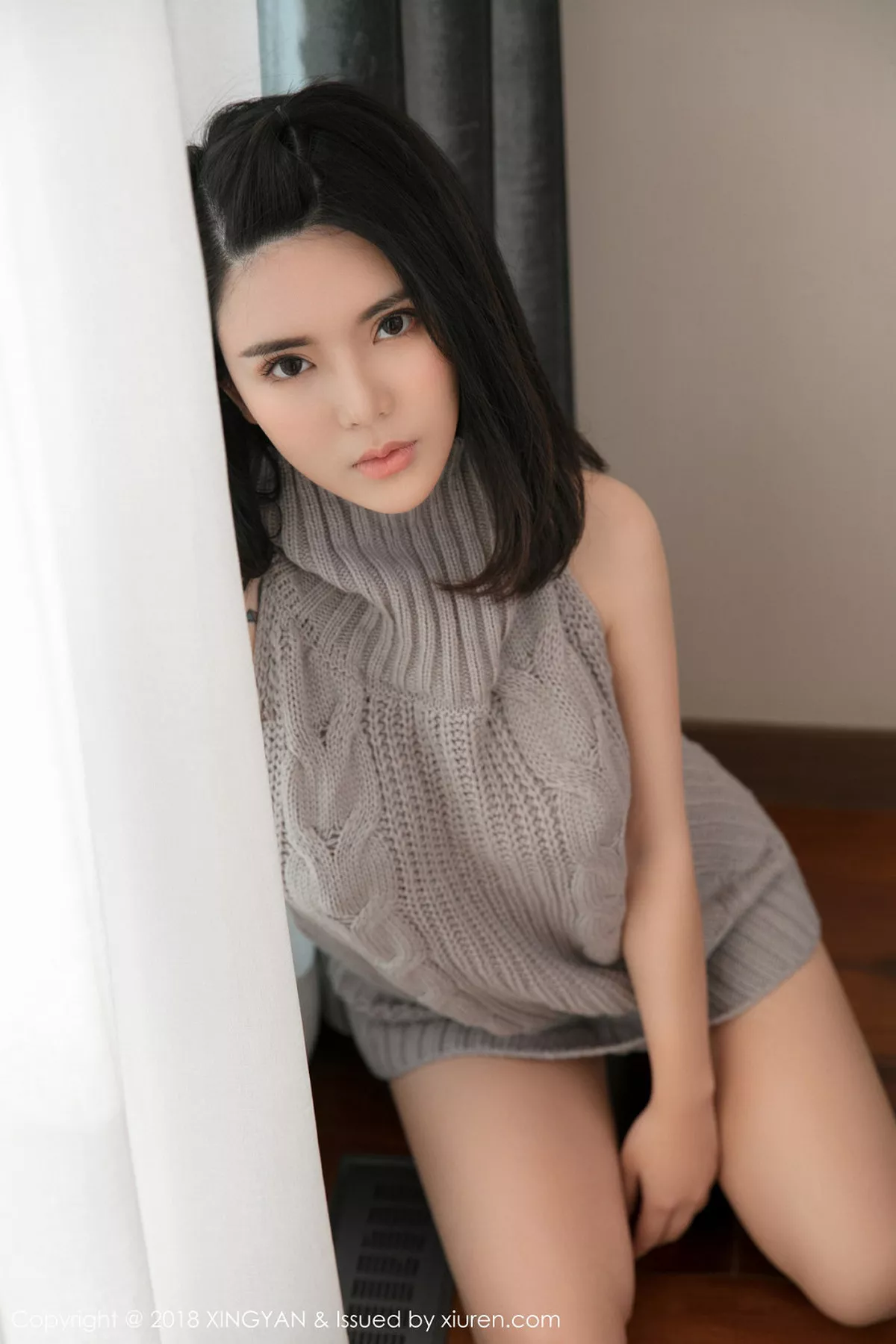 秀人集.com_[XINGYAN星颜社]Vol.012_嫩模陈曦Lily开背毛衣侧露豪乳+黑丝水手学生服诱惑写真50P