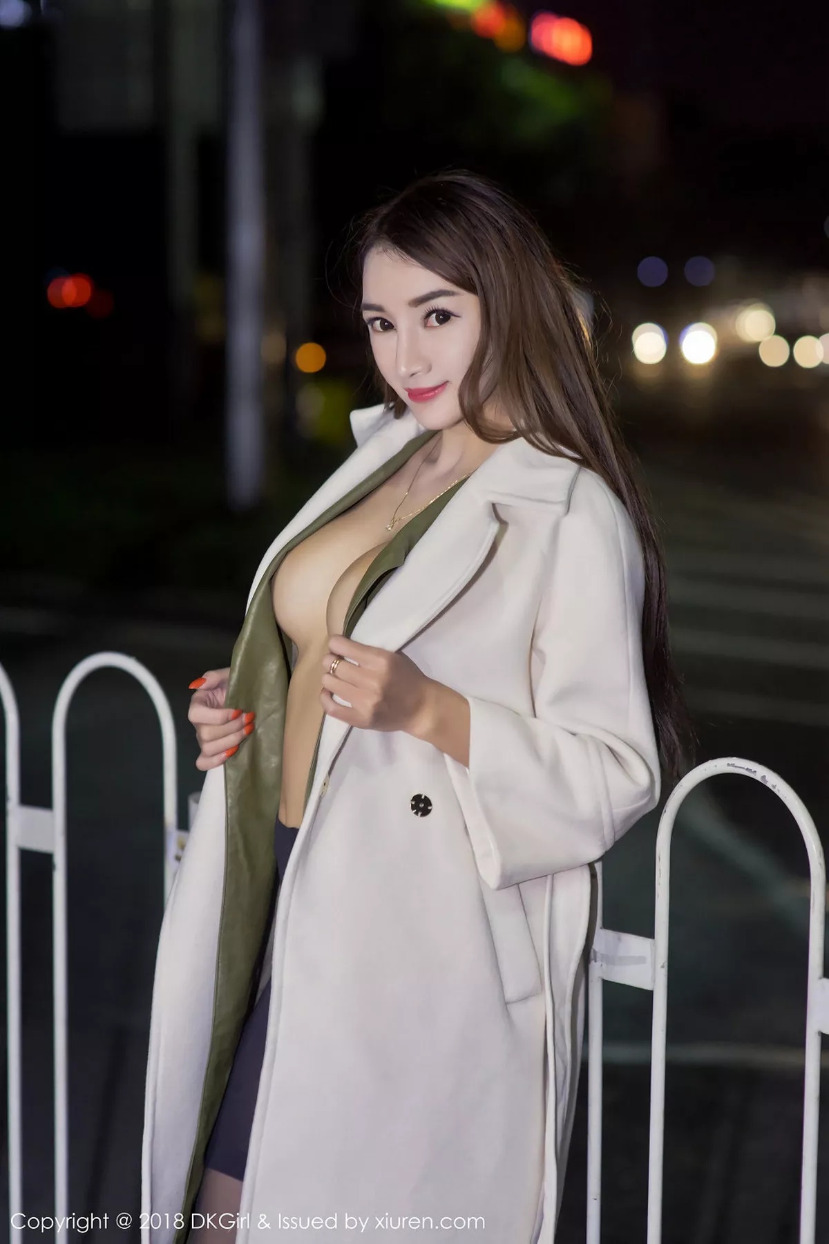 秀人集.com_[DKGirl御女郎]Vol.059_嫩模婕西儿jessie羊城旅拍羊城夜景真空露出豪乳诱惑写真49P