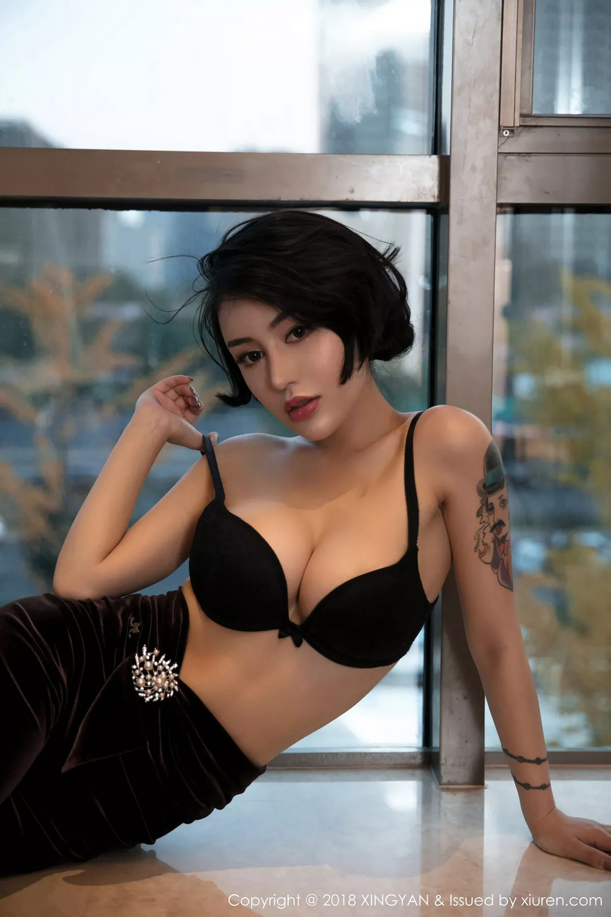秀人集.com_[XINGYAN星颜社]Vol.020_嫩模陆梓琪浴室里黑色蕾丝内衣透视秀完美身材诱惑写真49P