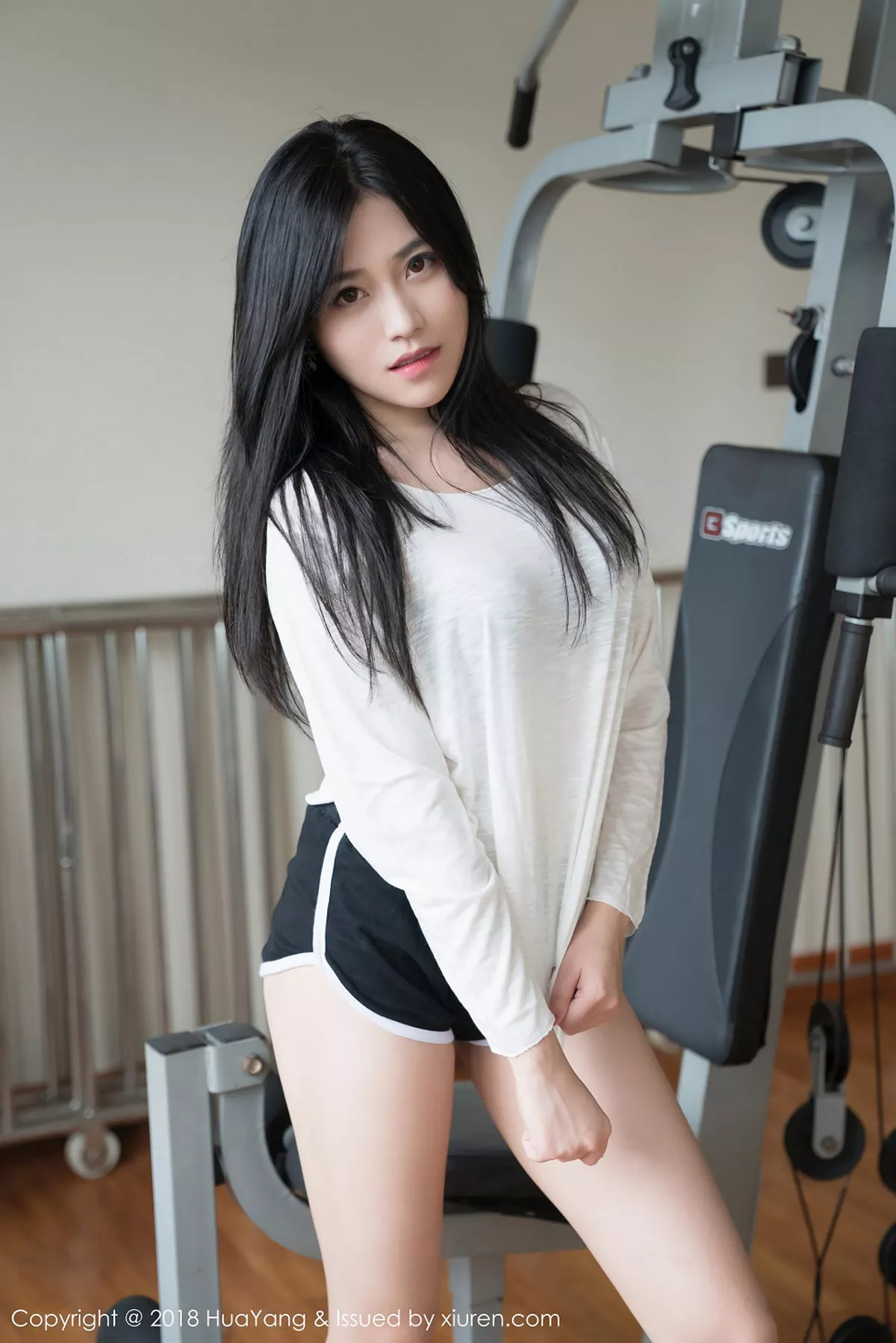 秀人集.com_[HuaYang花漾]Vol.029_女神许诺Sabrina泰国旅拍吊带内衣配粉红短裙秀完美身材写真30P