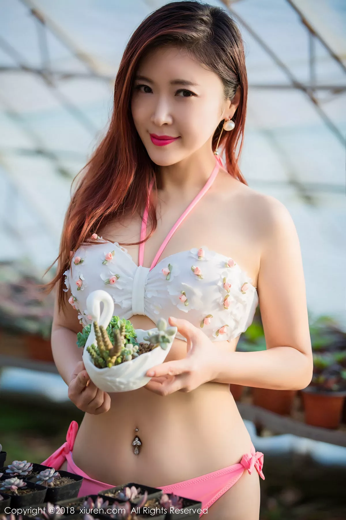 秀人集.com_[XiuRen秀人网]No.924_嫩模西希白兔花房里性感内衣半脱粉红内裤秀丰满翘臀诱惑写真49P