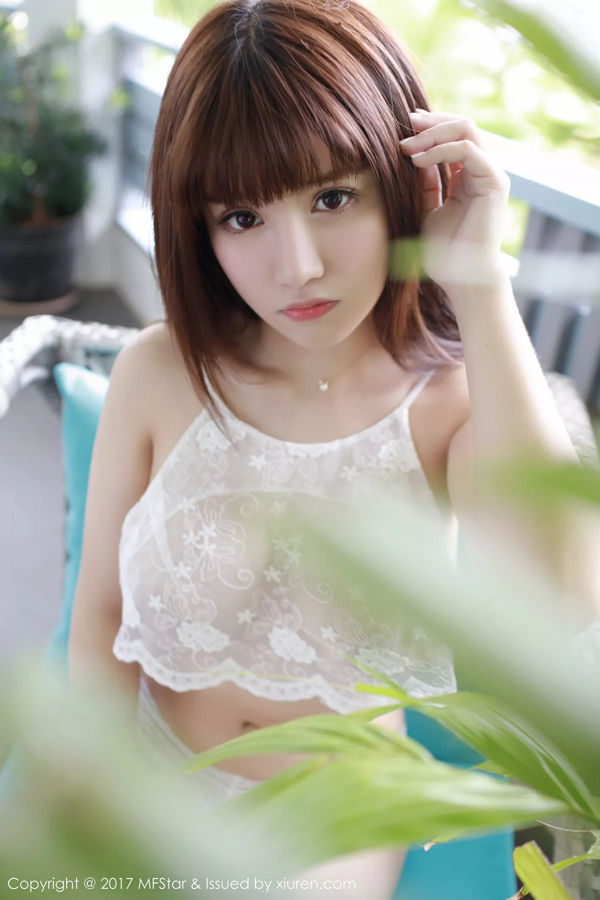 秀人集.com_[MFStar模范学院]Vol.114_嫩模K8傲娇萌萌Vivian白色半透蕾丝内衣秀傲人巨乳诱惑写真51P