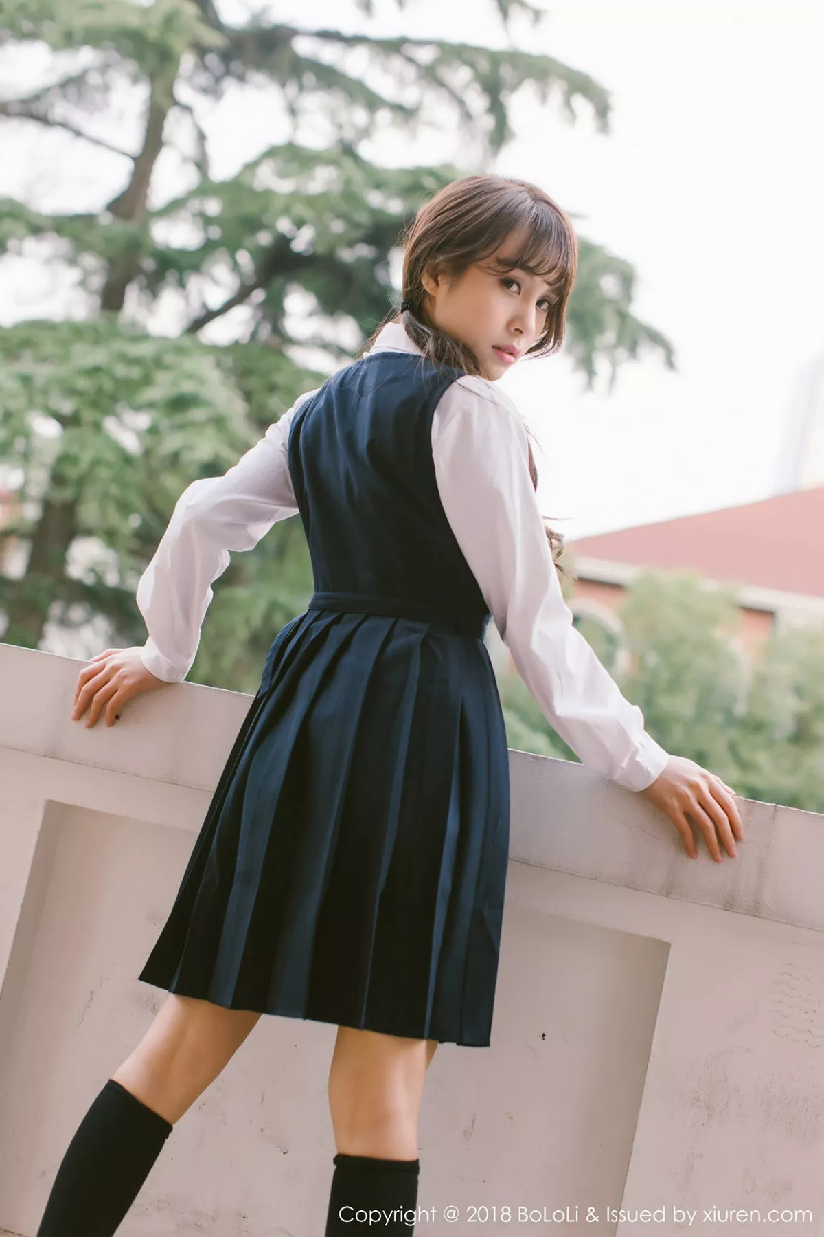 秀人集.com_[Tukmo兔几盟]Vol.113_嫩模夏美酱户外古典优雅洛丽塔系列+清纯可爱学生制服写真62P