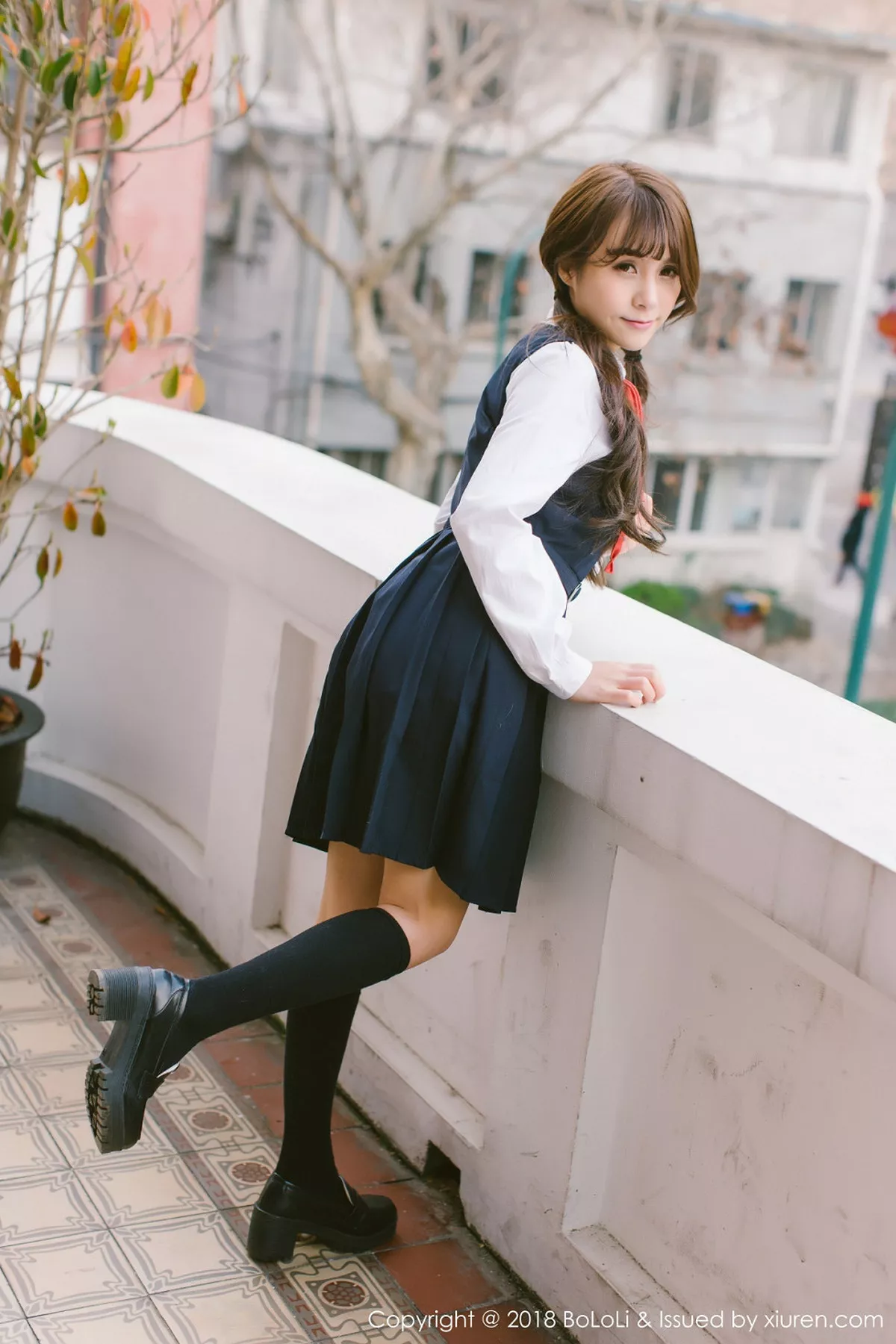 秀人集.com_[Tukmo兔几盟]Vol.113_嫩模夏美酱户外古典优雅洛丽塔系列+清纯可爱学生制服写真62P