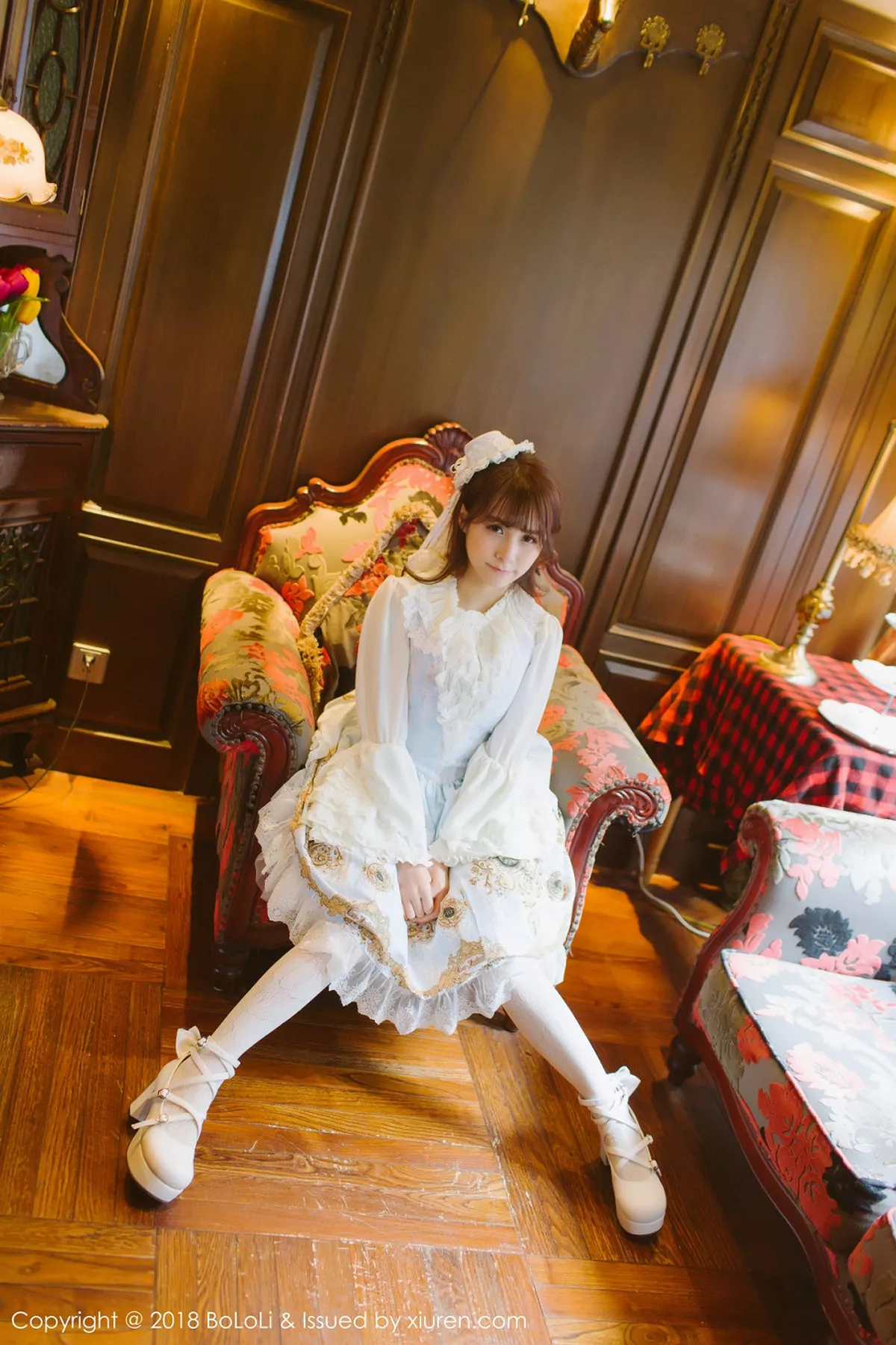 秀人集.com_[Tukmo兔几盟]Vol.113_嫩模夏美酱户外古典优雅洛丽塔系列+清纯可爱学生制服写真62P