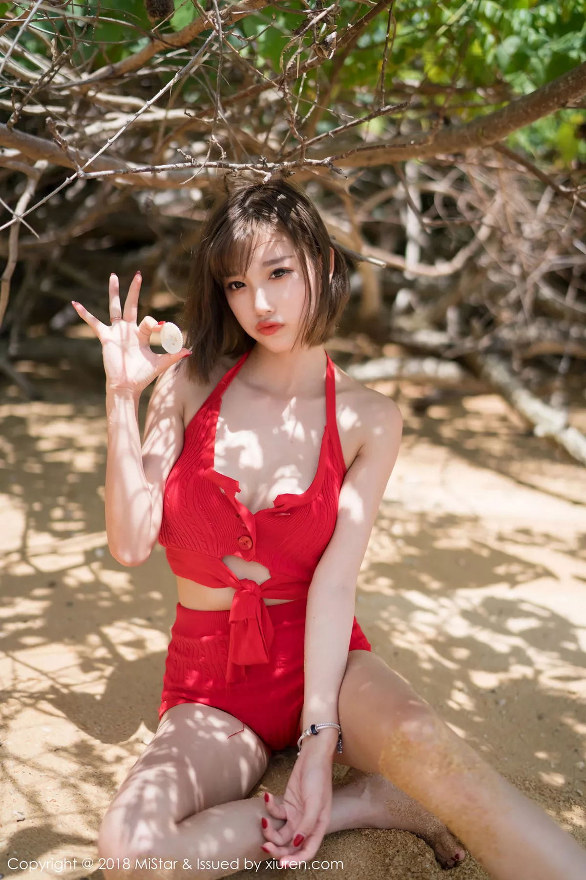 秀人集.com_[MiStar魅妍社]Vol.219_女神杨晨晨sugar甲米旅拍海边沙滩性感比基尼秀完美身材写真35P