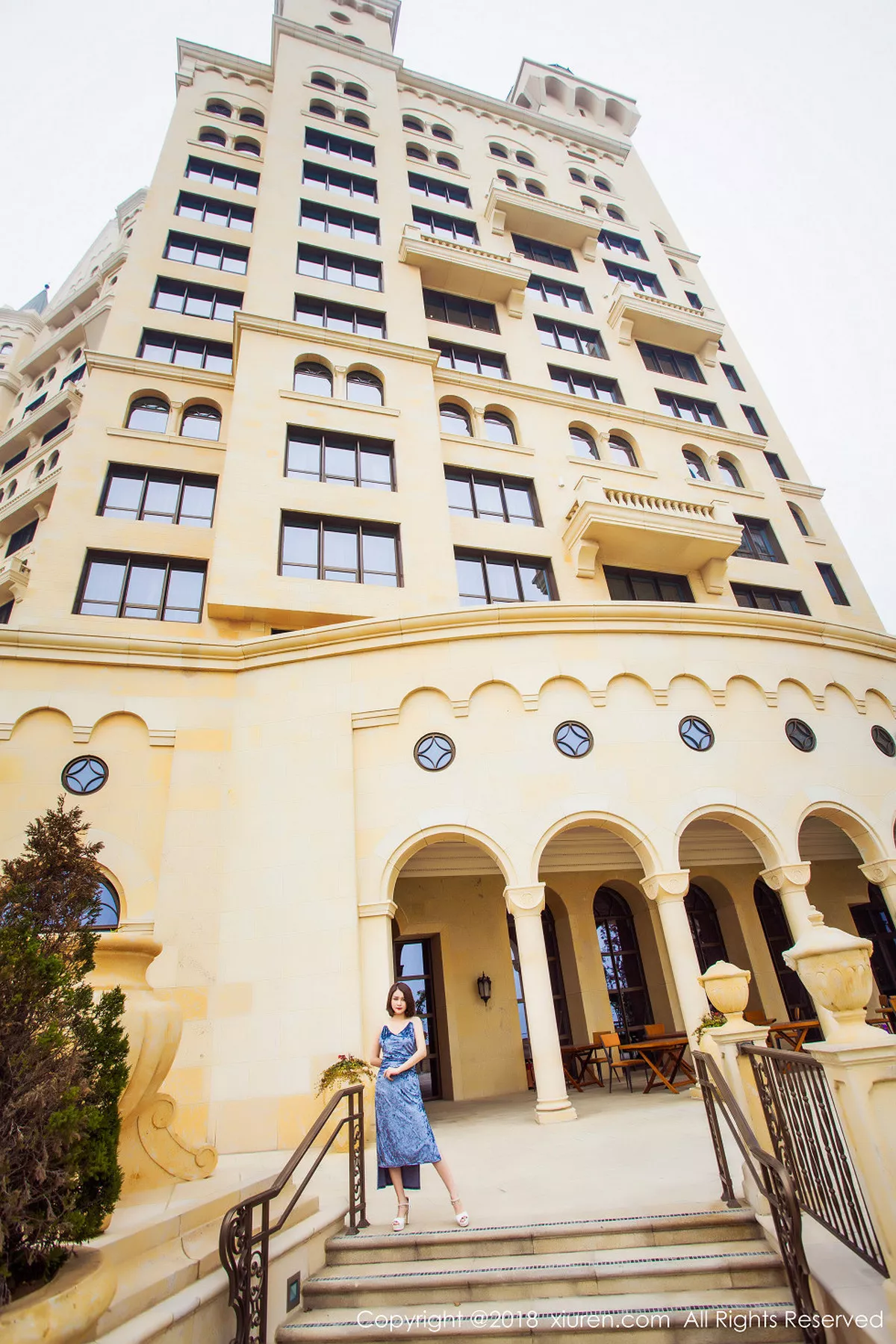 秀人集.com_[XiuRen秀人网]No.935_嫩模廿十居家私房红色塑身内衣秀完美身材白嫩肌肤性感写真58P