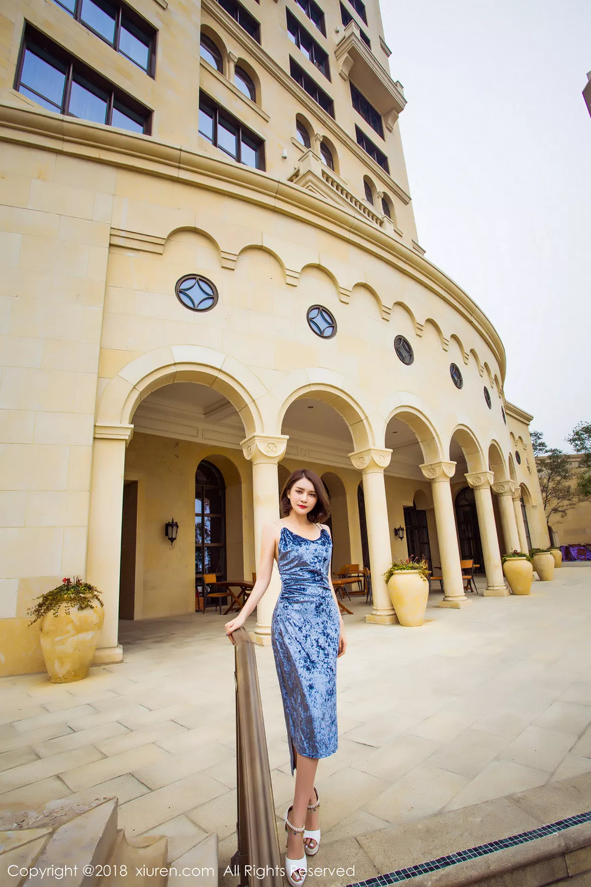 秀人集.com_[XiuRen秀人网]No.935_嫩模廿十居家私房红色塑身内衣秀完美身材白嫩肌肤性感写真58P