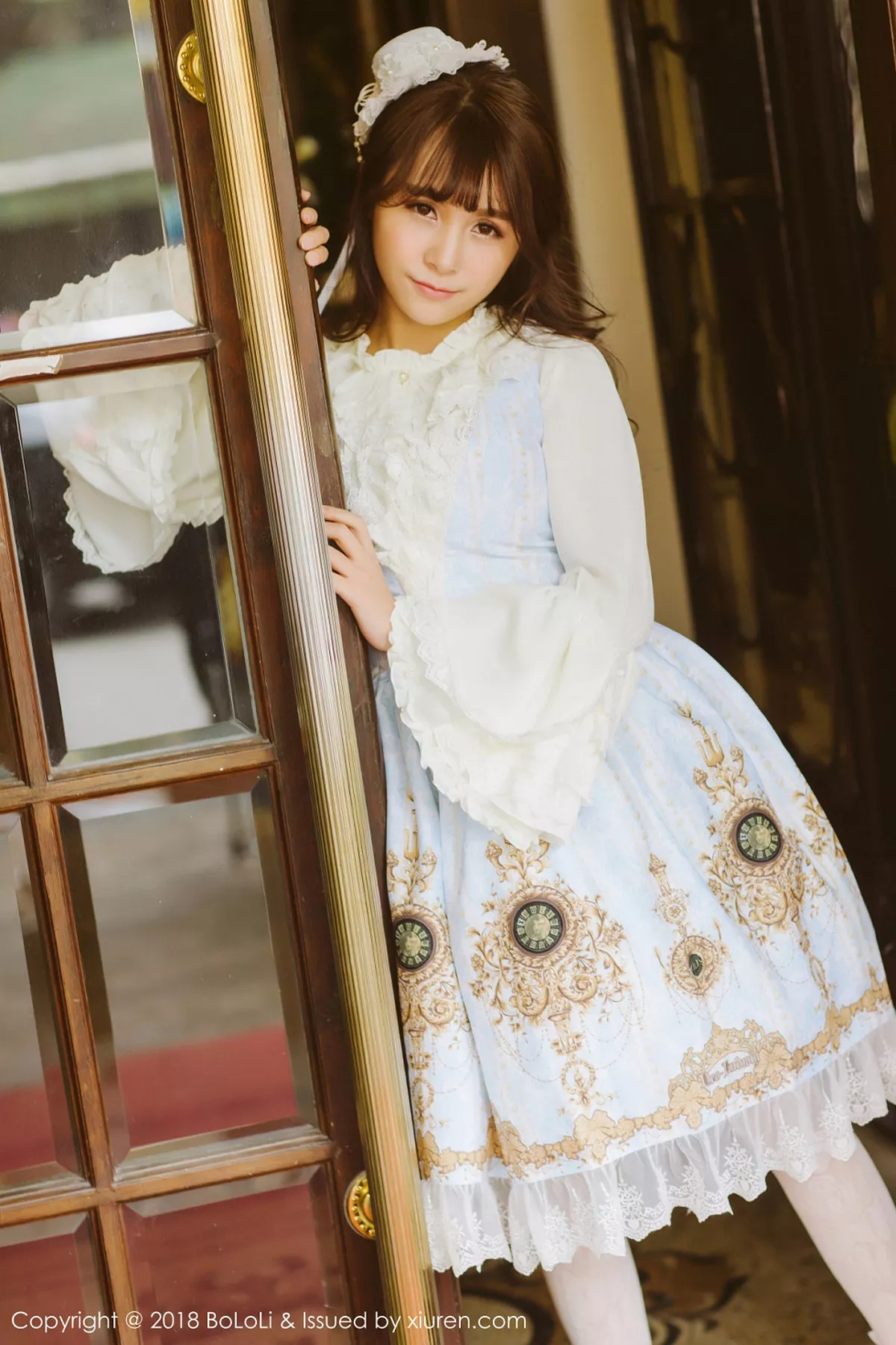 秀人集.com_[Tukmo兔几盟]Vol.113_嫩模夏美酱户外古典优雅洛丽塔系列+清纯可爱学生制服写真62P