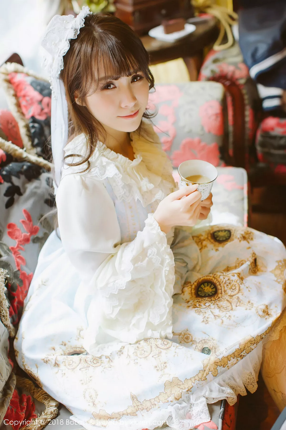 秀人集.com_[Tukmo兔几盟]Vol.113_嫩模夏美酱户外古典优雅洛丽塔系列+清纯可爱学生制服写真62P