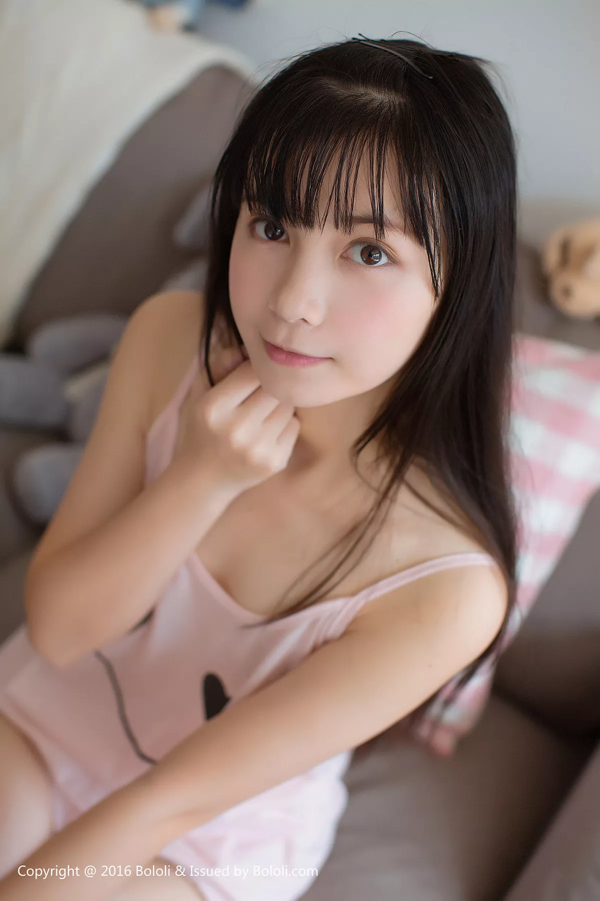 秀人集.com_[Tukmo兔几盟]Vol.110_美少女鱼丸居家私房粉色卡通睡衣小女友视角迷人写真30P