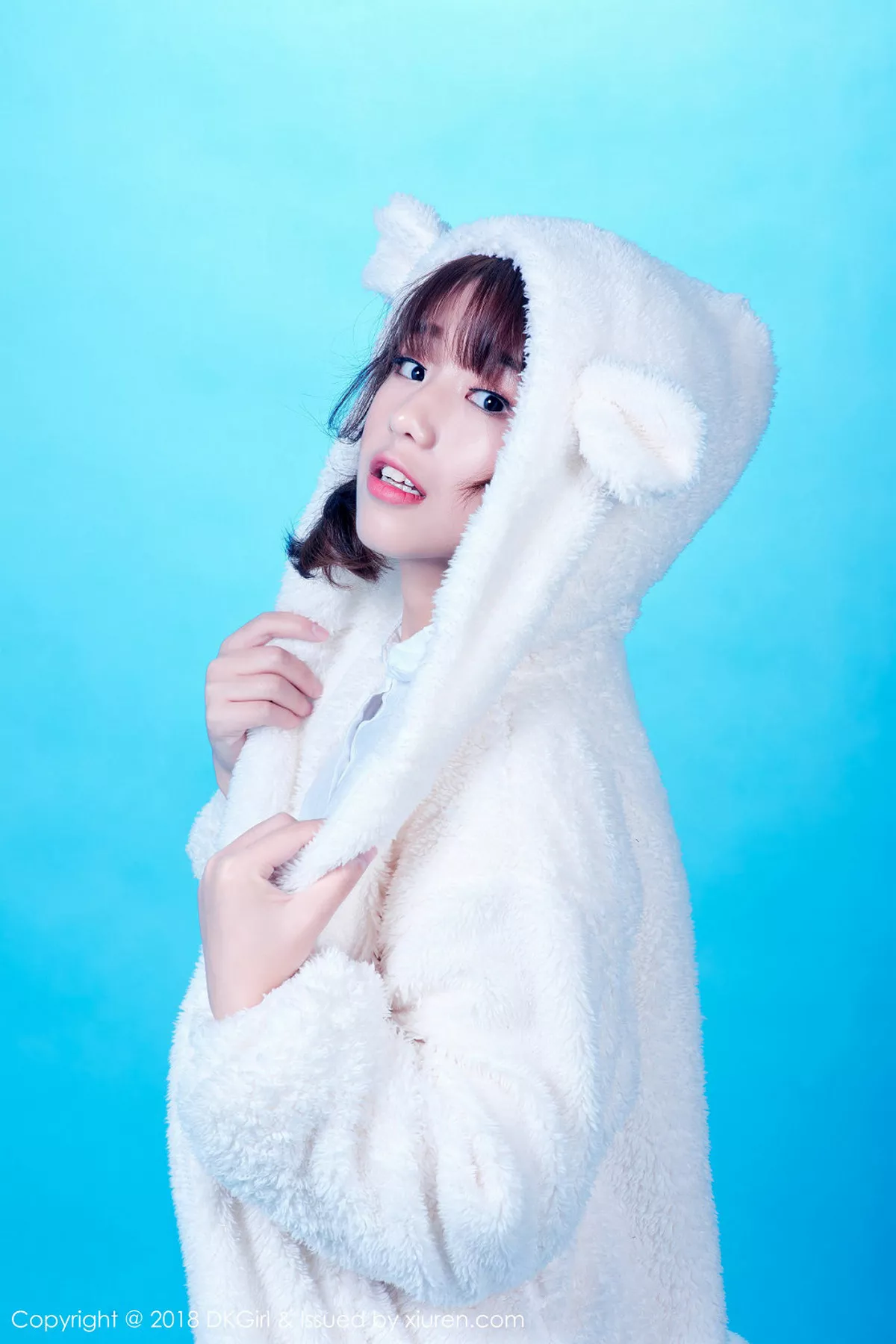秀人集.com_[DKGirl御女郎]Vol.066_嫩模仓井优香红色圣诞女郎真空半露美乳遮点火辣诱惑写真55P