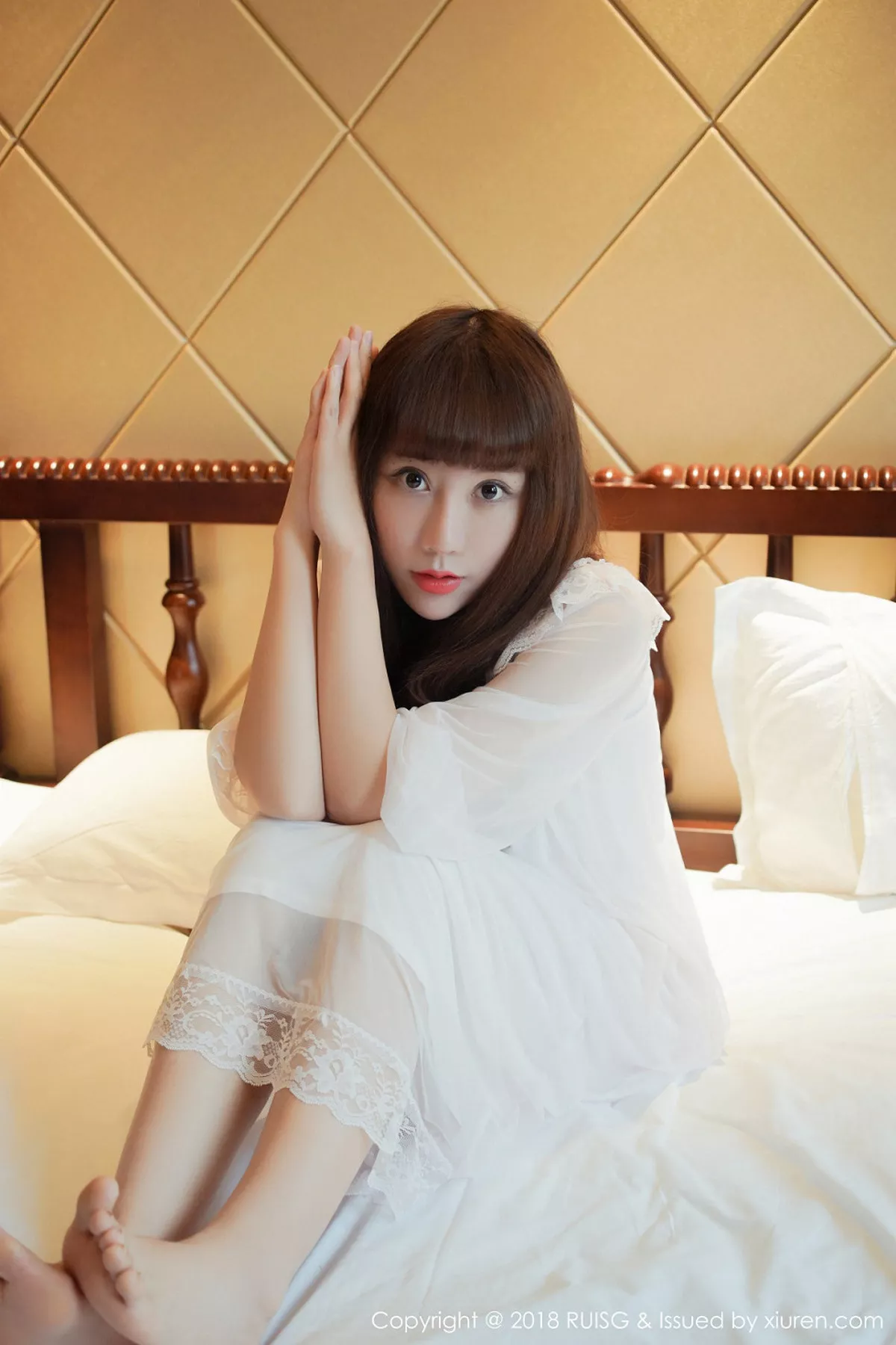 秀人集.com_[RUISG瑞丝馆]Vol.043_嫩模夏笑笑Summer红色渔网情趣内衣配红丝袜完美诱惑写真44P
