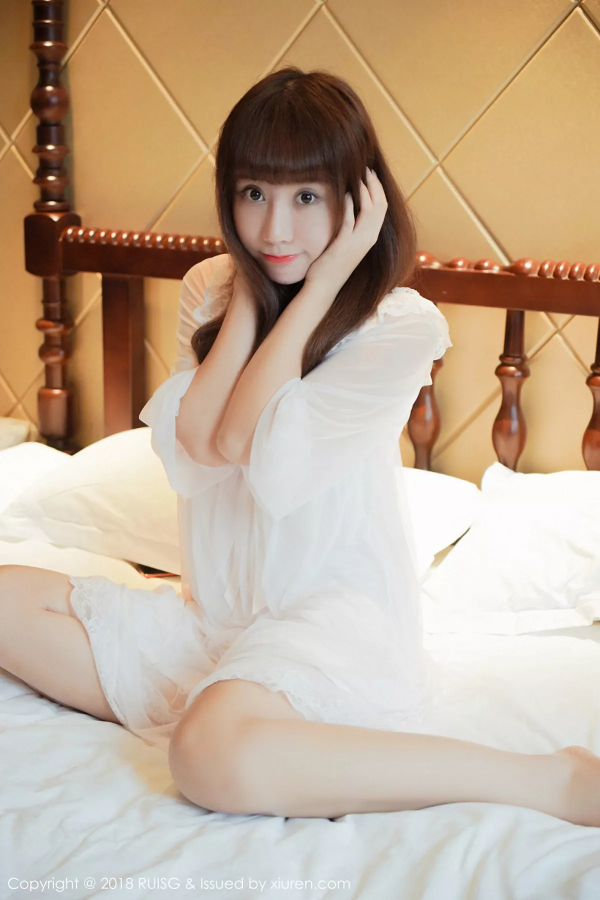 秀人集.com_[RUISG瑞丝馆]Vol.043_嫩模夏笑笑Summer红色渔网情趣内衣配红丝袜完美诱惑写真44P