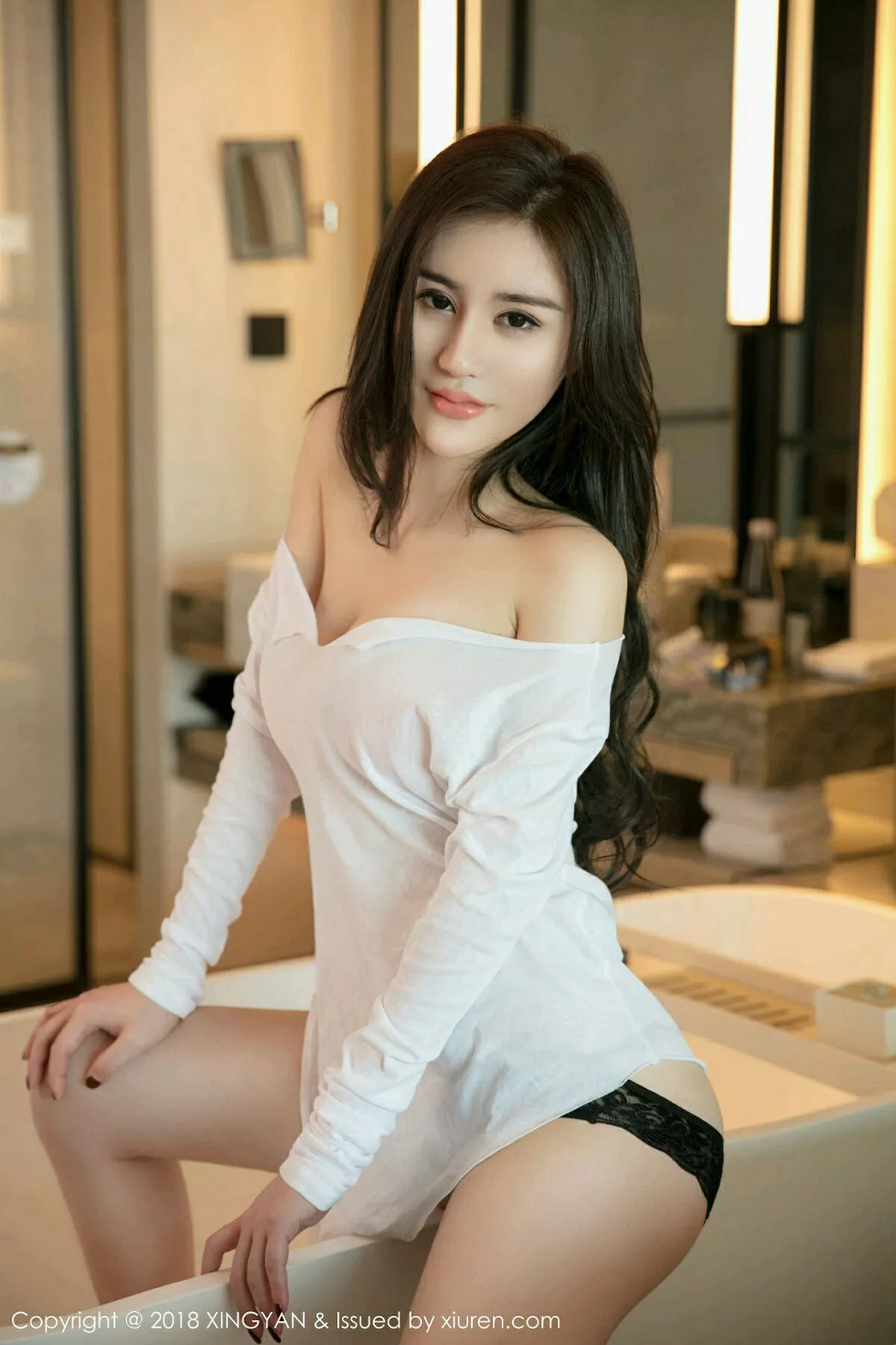 秀人集.com_[XINGYAN星颜社]Vol.041_嫩模黄寒娜居家私房真空白衬衣秀美乳火辣诱惑写真39P
