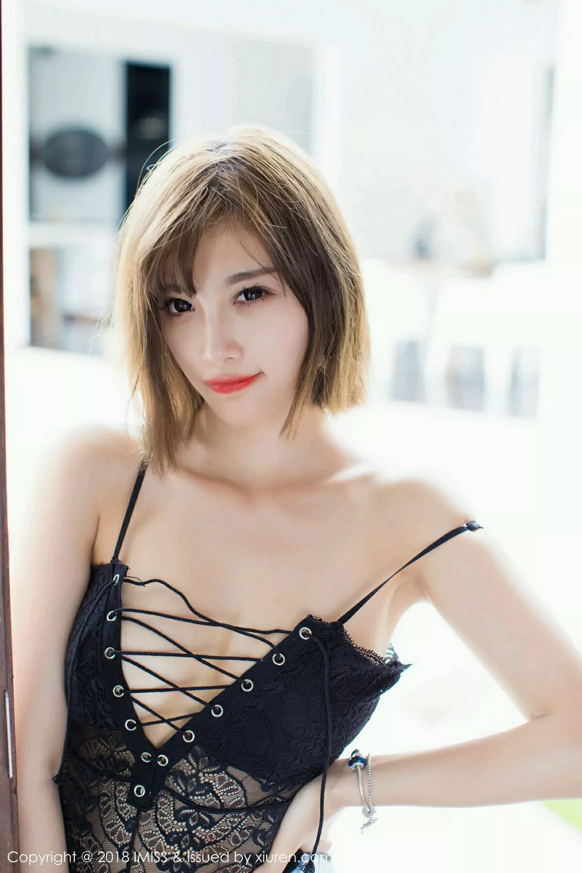 秀人集.com_[IMISS爱蜜社]Vol.228_女神杨晨晨sugar甲米旅拍私房开胸连体衣秀完美身材写真35P