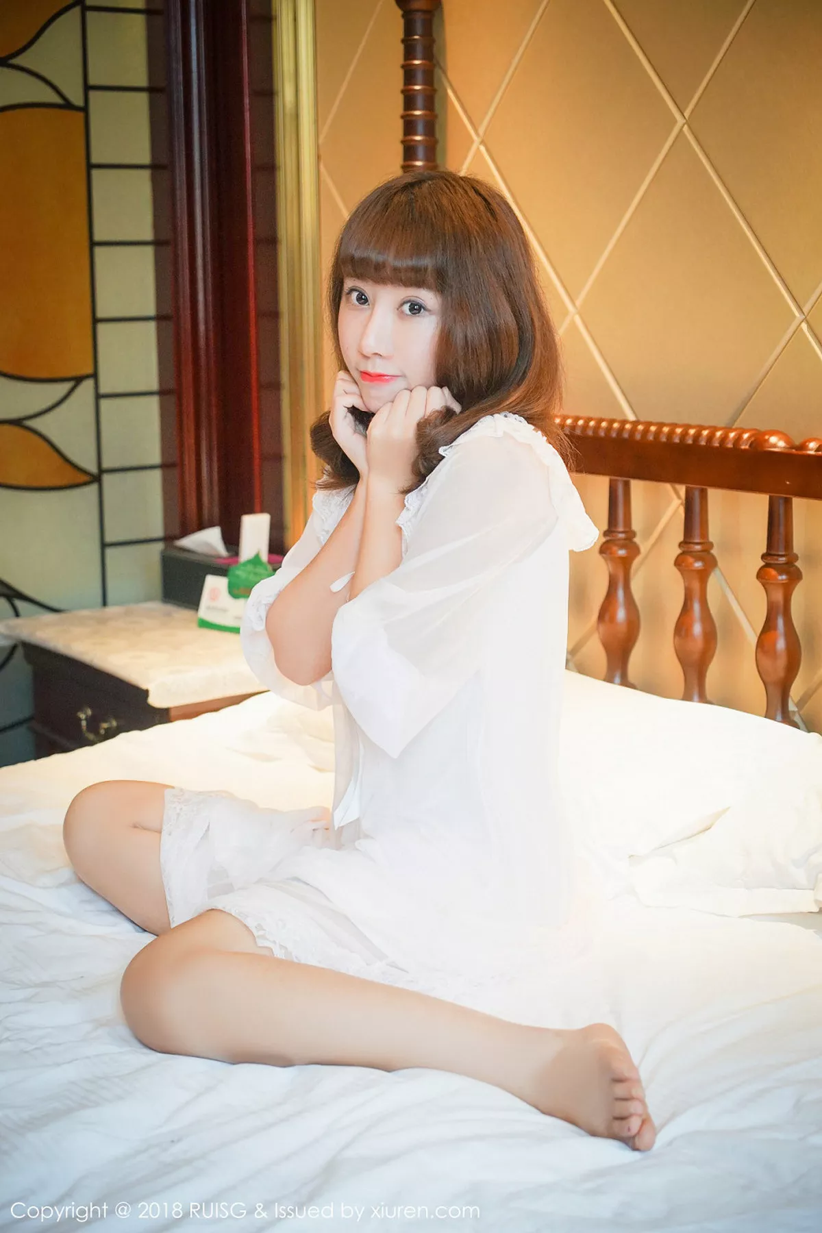秀人集.com_[RUISG瑞丝馆]Vol.043_嫩模夏笑笑Summer红色渔网情趣内衣配红丝袜完美诱惑写真44P
