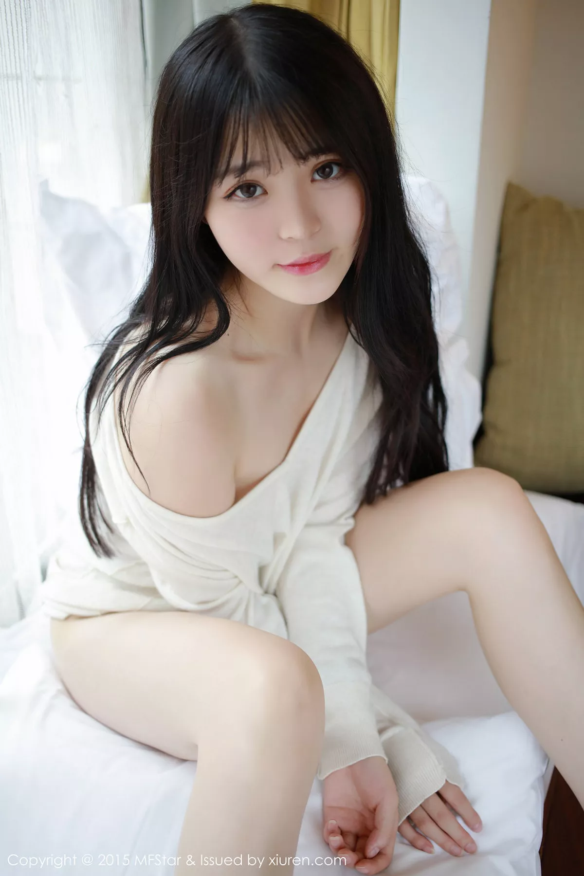 秀人集.com_[MFStar模范学院]Vol.029_嫩模伊小七MoMo白嫩肌肤诱人酮体大胆诱惑写真51P
