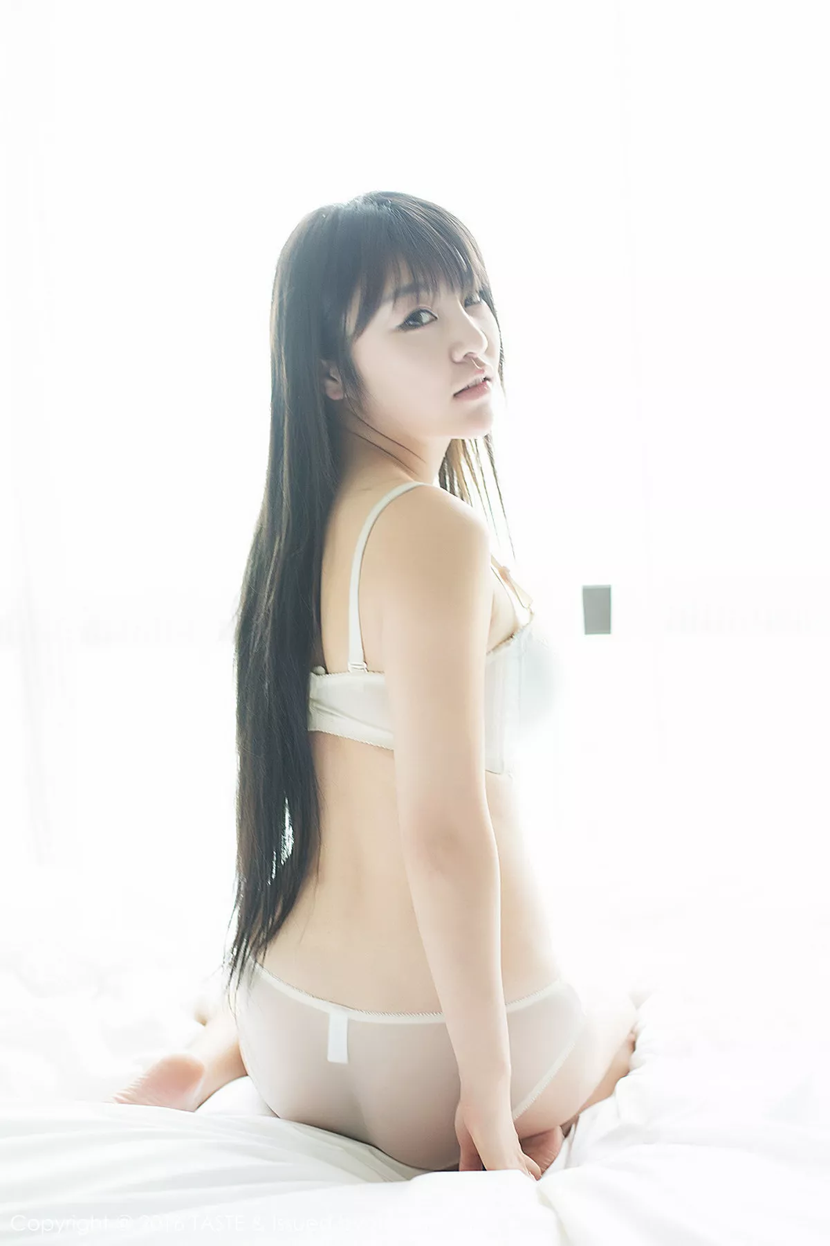 秀人集.com_[Taste顽味生活]Vol.022_嫩模Selina_王玥晨居家私房内衣系列白嫩肌肤性感写真67P
