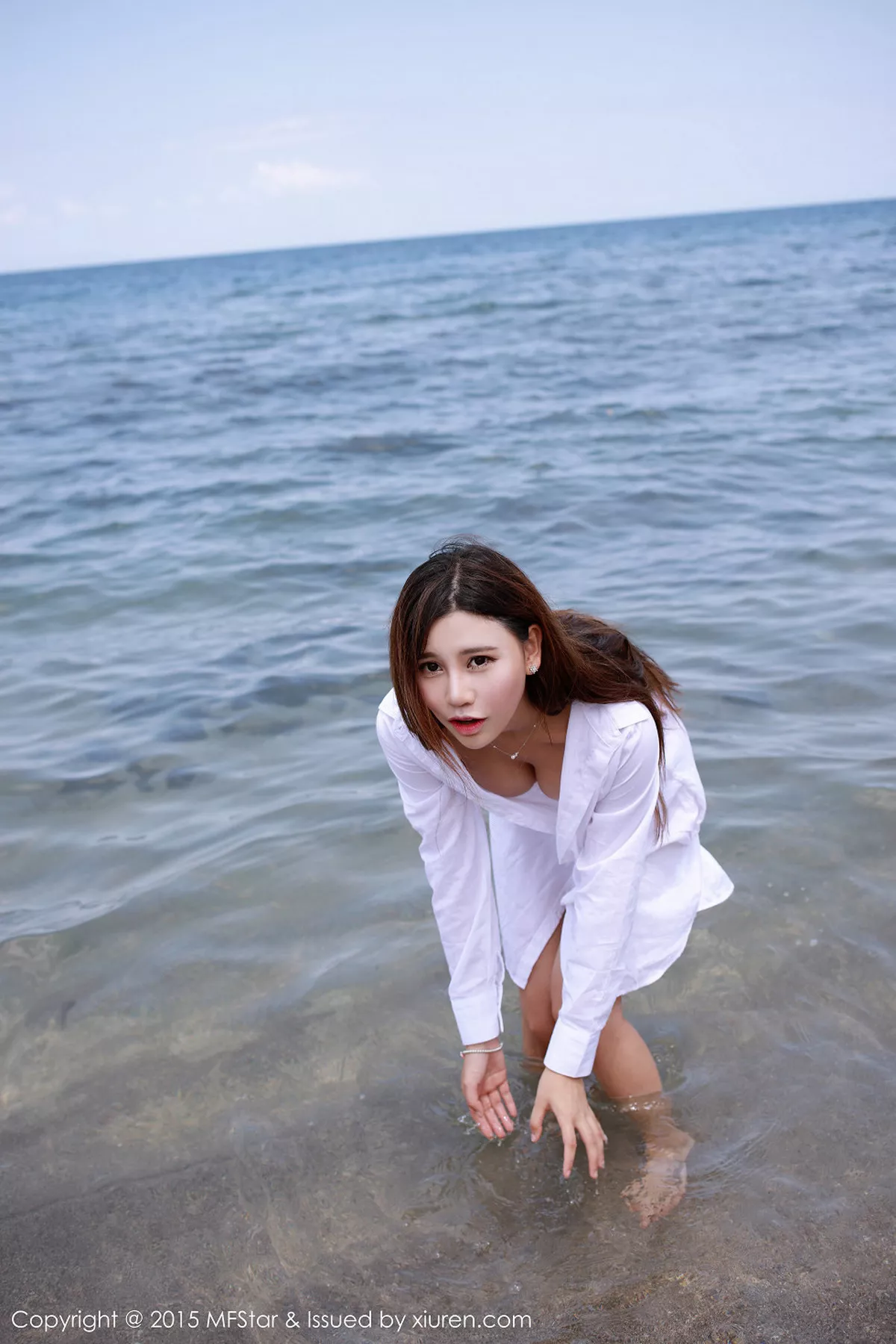 秀人集.com_[MFStar模范学院]Vol.026_嫩模Milk楚楚龙目岛旅拍花式比基尼半露美乳诱惑50P