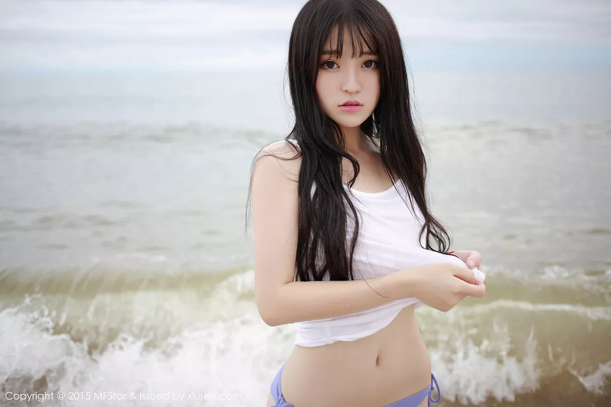 秀人集.com_[MFStar模范学院]Vol.029_嫩模伊小七MoMo白嫩肌肤诱人酮体大胆诱惑写真51P