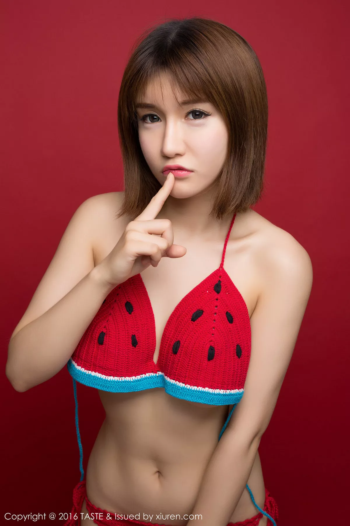 秀人集.com_[Taste顽味生活]Vol.029_嫩模K8傲娇萌萌Vivian脱比基尼秀浑圆美乳极致诱惑40P