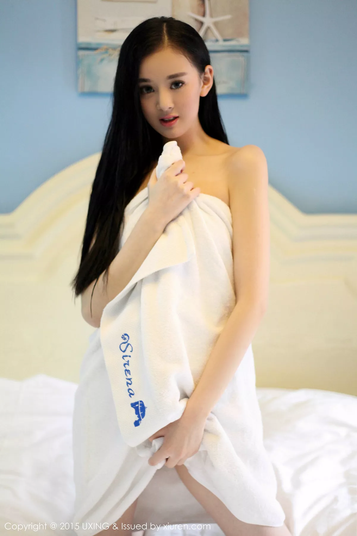 秀人集.com_[UXING优星馆]Vol.029_小脸妹子温馨baby浴室里白色浴巾裹身性感迷人写真49P
