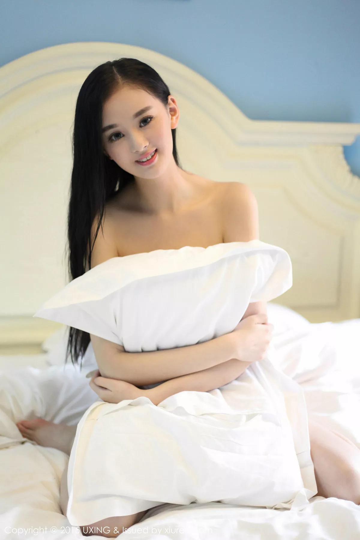 秀人集.com_[UXING优星馆]Vol.029_小脸妹子温馨baby浴室里白色浴巾裹身性感迷人写真49P