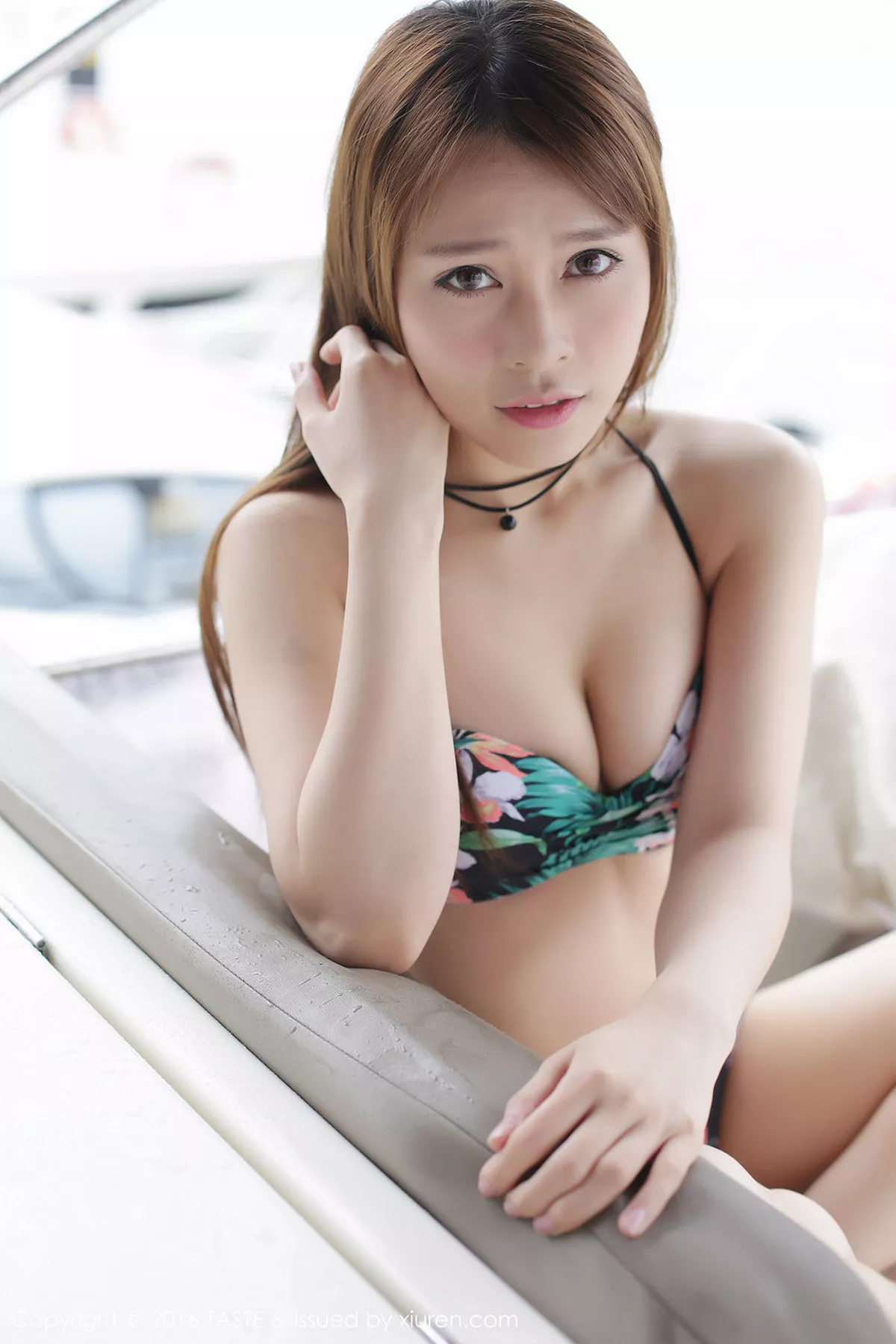 秀人集.com_[Taste顽味生活]Vol.027_嫩模Carol酱室外游艇性感比基尼秀傲人美乳写真57P