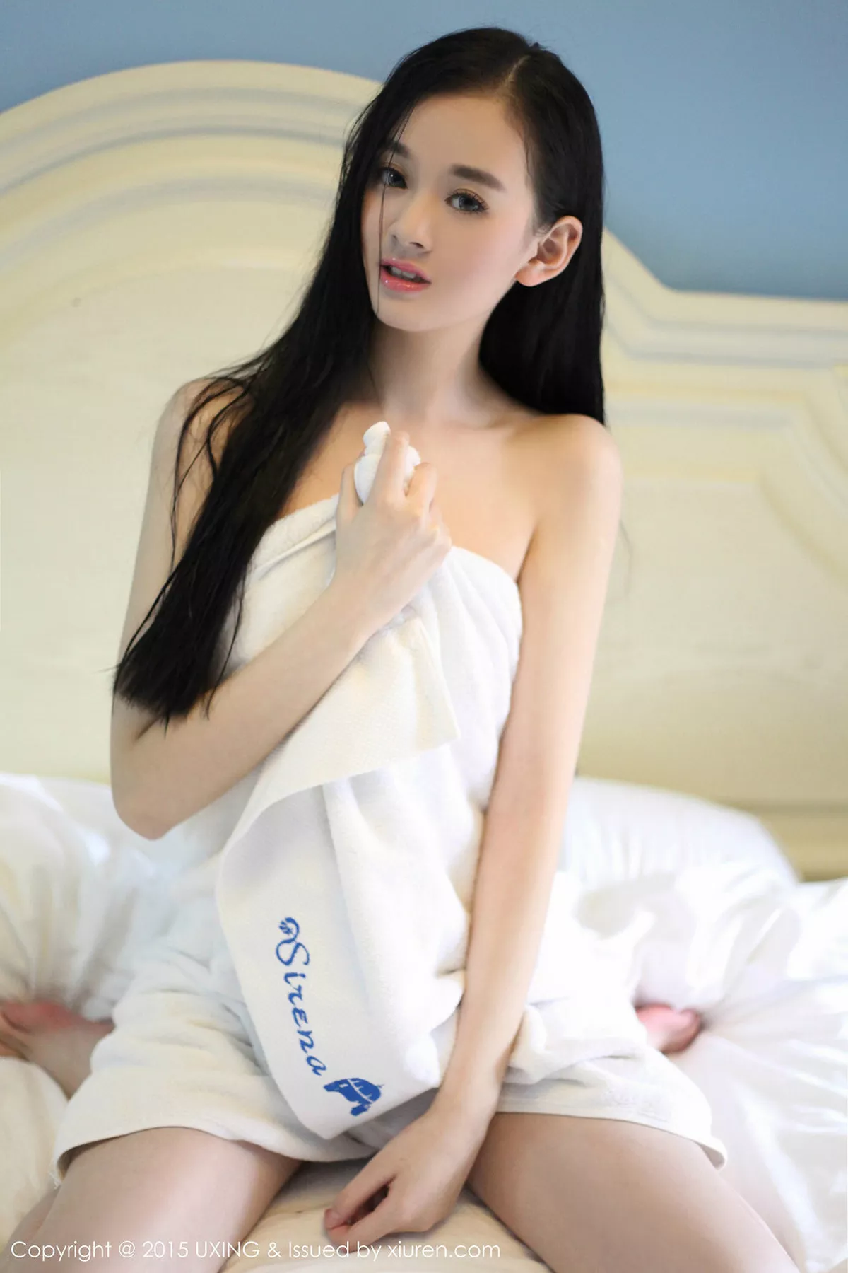 秀人集.com_[UXING优星馆]Vol.029_小脸妹子温馨baby浴室里白色浴巾裹身性感迷人写真49P
