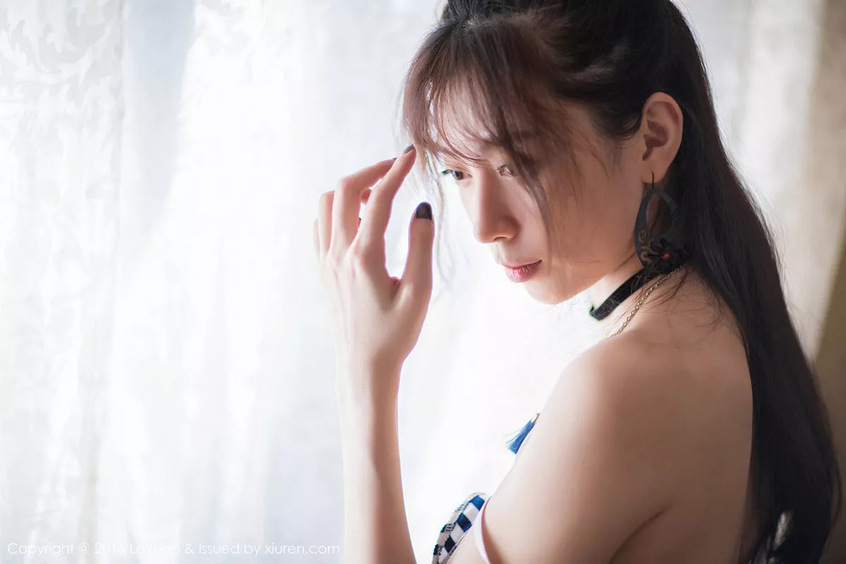 秀人集.com_[LeYuan星乐园]Vol.006_嫩模楚琪kiki清新服饰白嫩美长腿性感写真50P