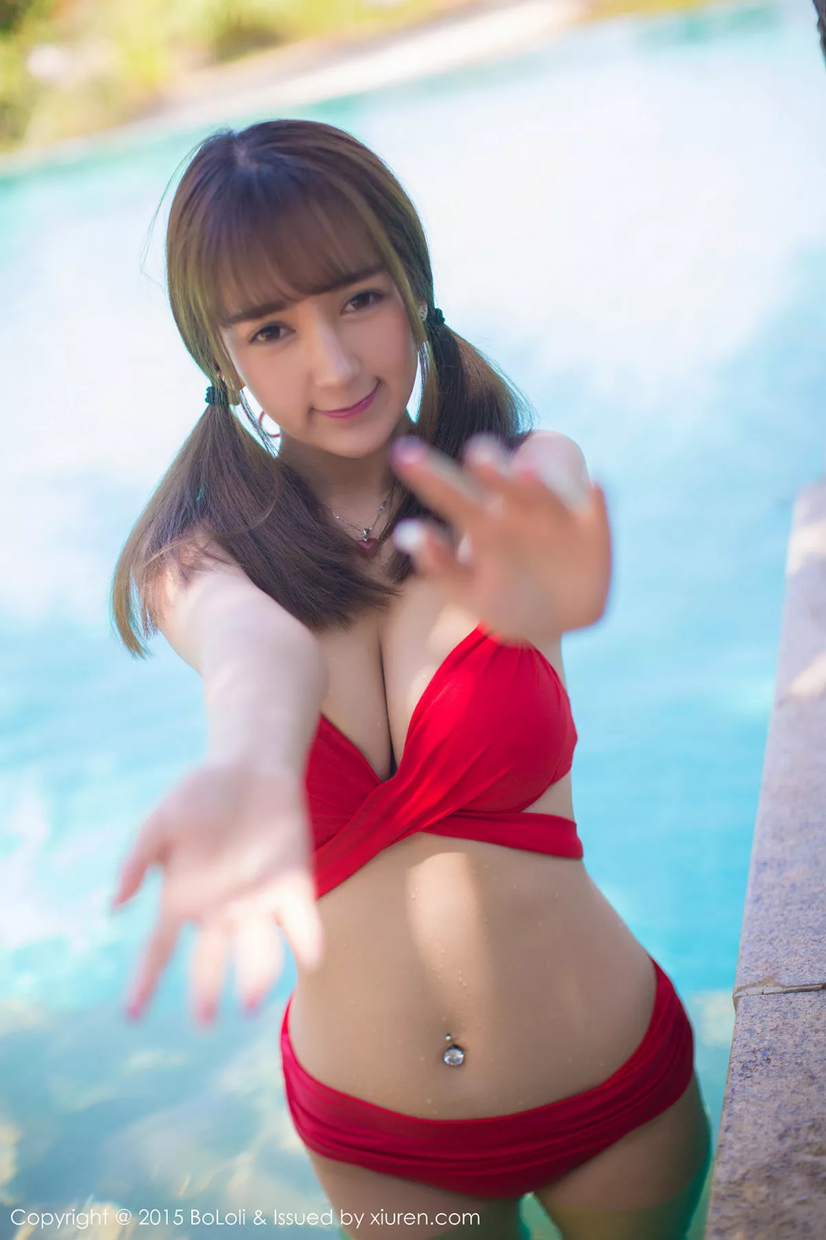 秀人集.com_[BoLoli波萝社]Vol.027_嫩模Monkey_小潘鼠三亚旅拍泳池边性感比基尼写真50P