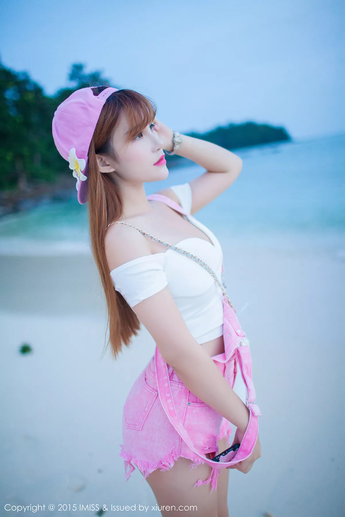 秀人集.com_[IMISS爱蜜社]Vol.039_嫩模LalaBaby啦啦普吉岛旅拍粉红齐逼牛仔短裤写真55P