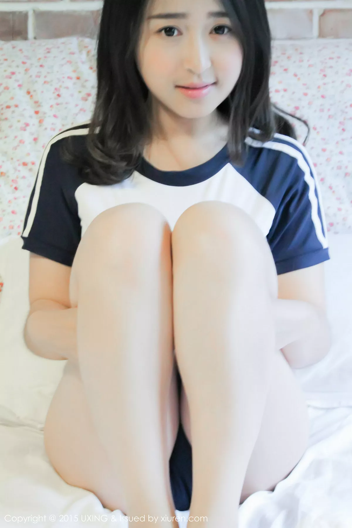秀人集.com_[UXING优星馆]Vol.017_嫩模煊煊sunny爱吃棒棒糖的连体泳装妹子性感写真50P