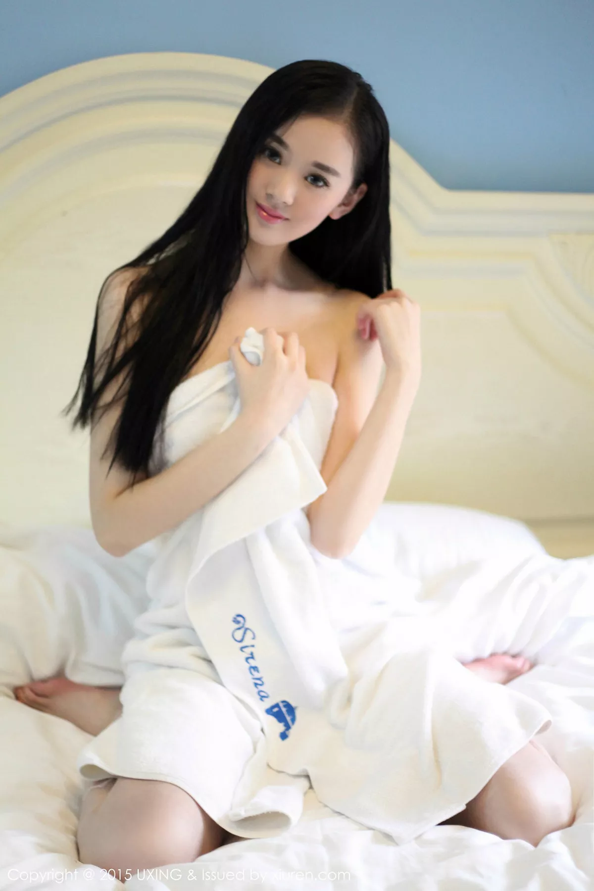 秀人集.com_[UXING优星馆]Vol.029_小脸妹子温馨baby浴室里白色浴巾裹身性感迷人写真49P