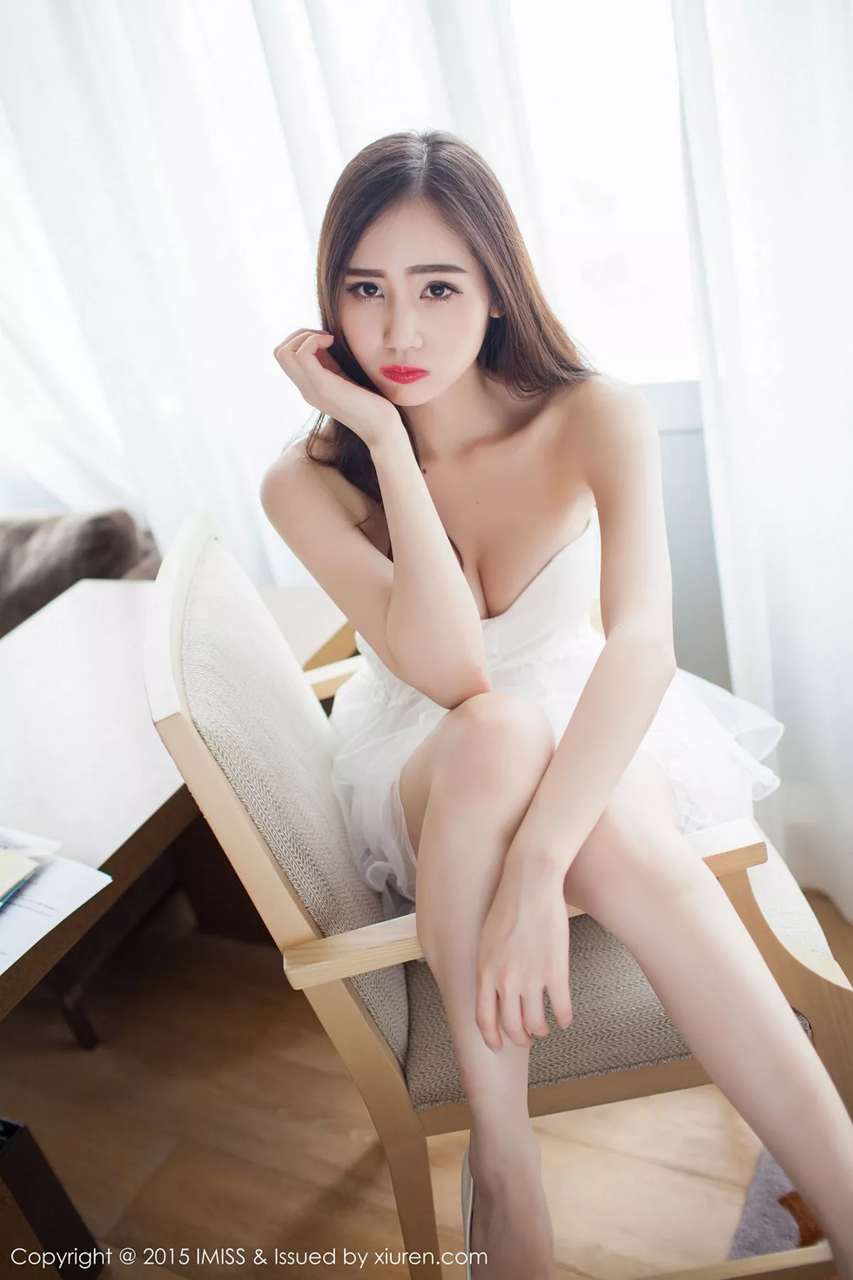 秀人集.com_[IMISS爱蜜社]Vol.021_嫩模SISY思普吉岛旅拍性感内衣傲人豪乳白嫩肌肤写真53P