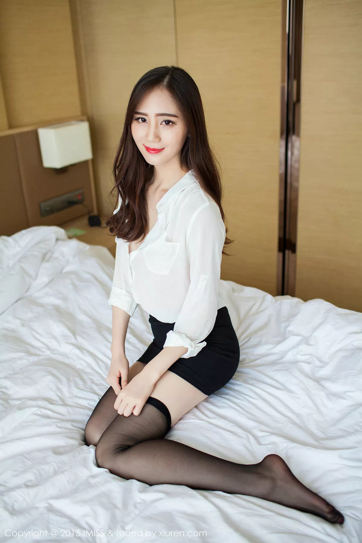 秀人集.com_[IMISS爱蜜社]Vol.027_嫩模SISY思黑丝OL装诱人豪乳娇羞迷人写真51P